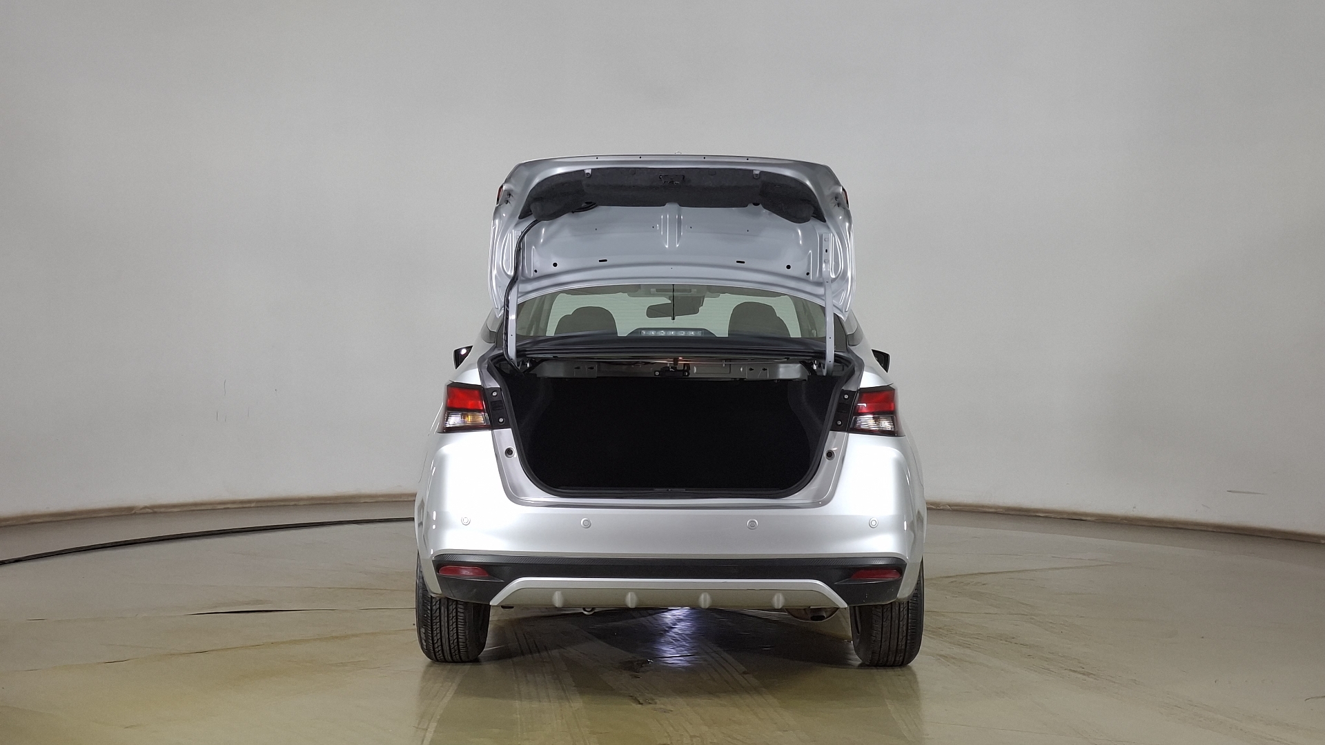 Nissan Versa — foto 6 de 16