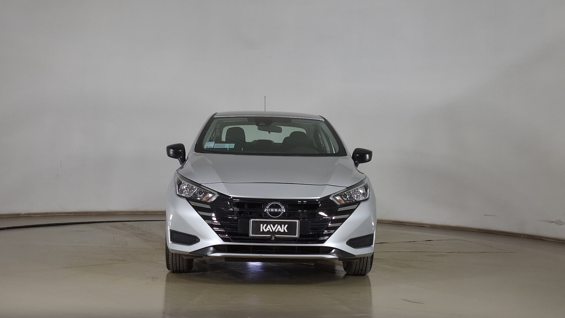 Nissan Versa — foto 2 de 16