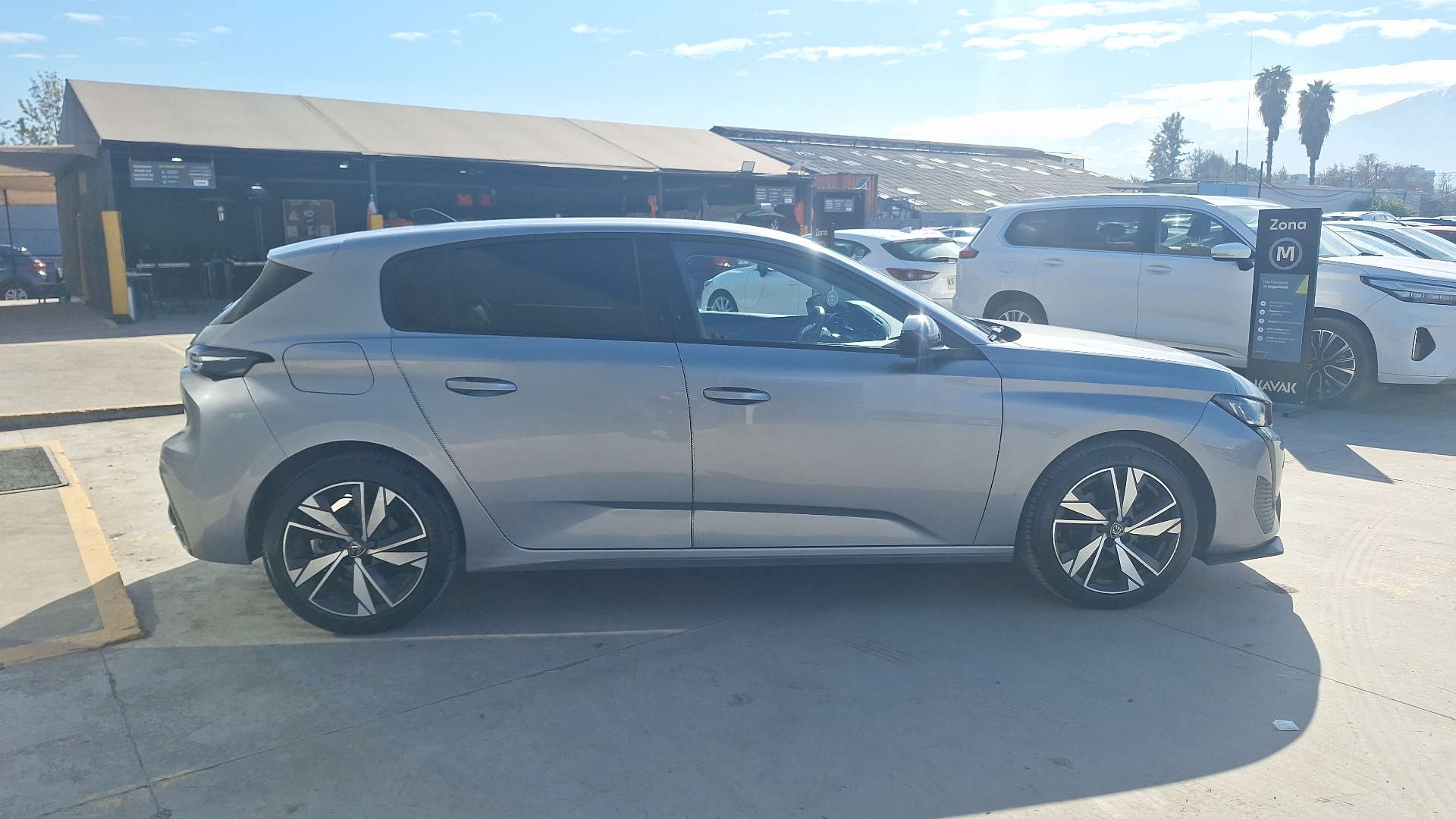 Peugeot 308 — foto 5 de 15