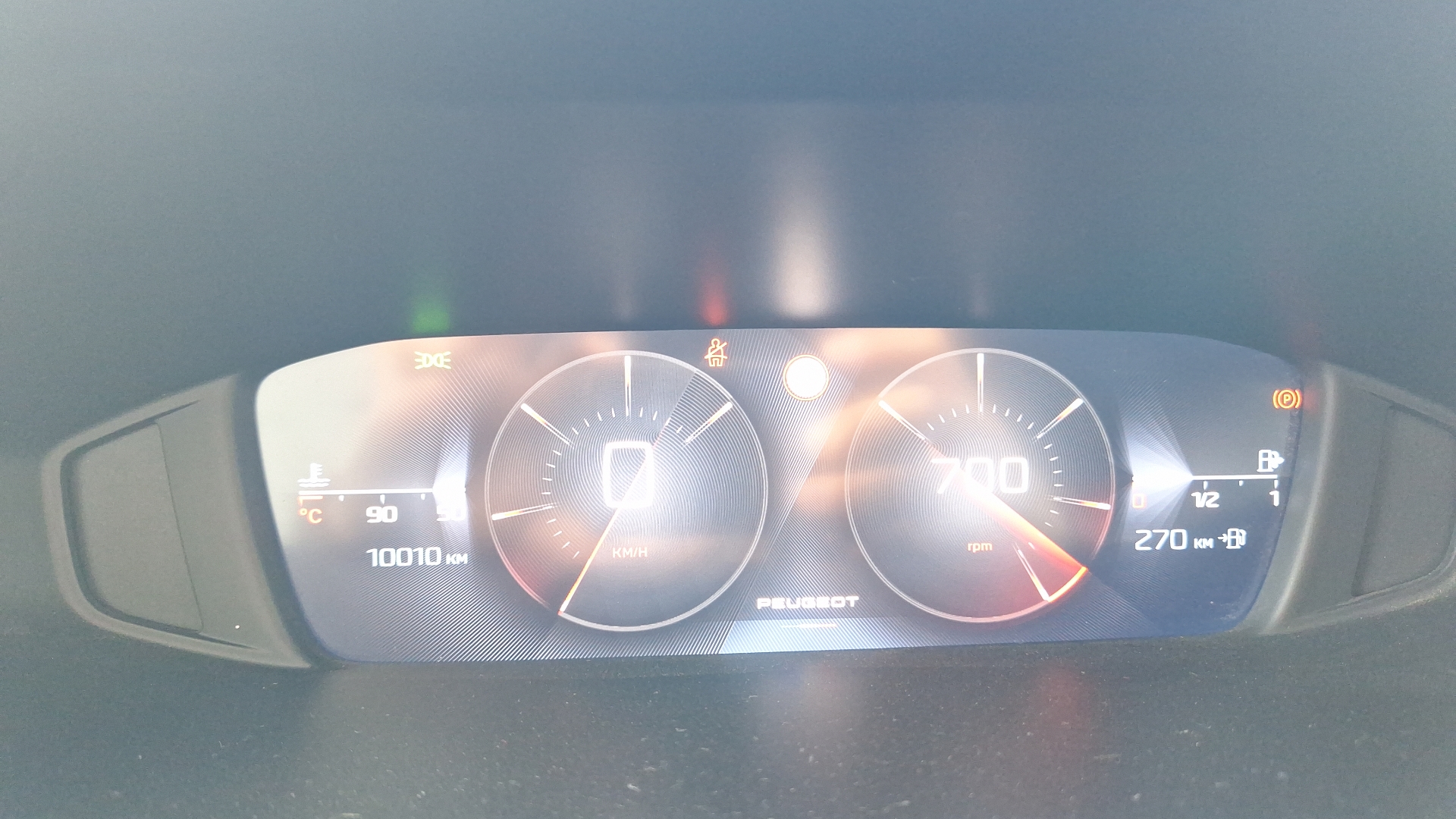 Peugeot 308 — foto 9 de 15