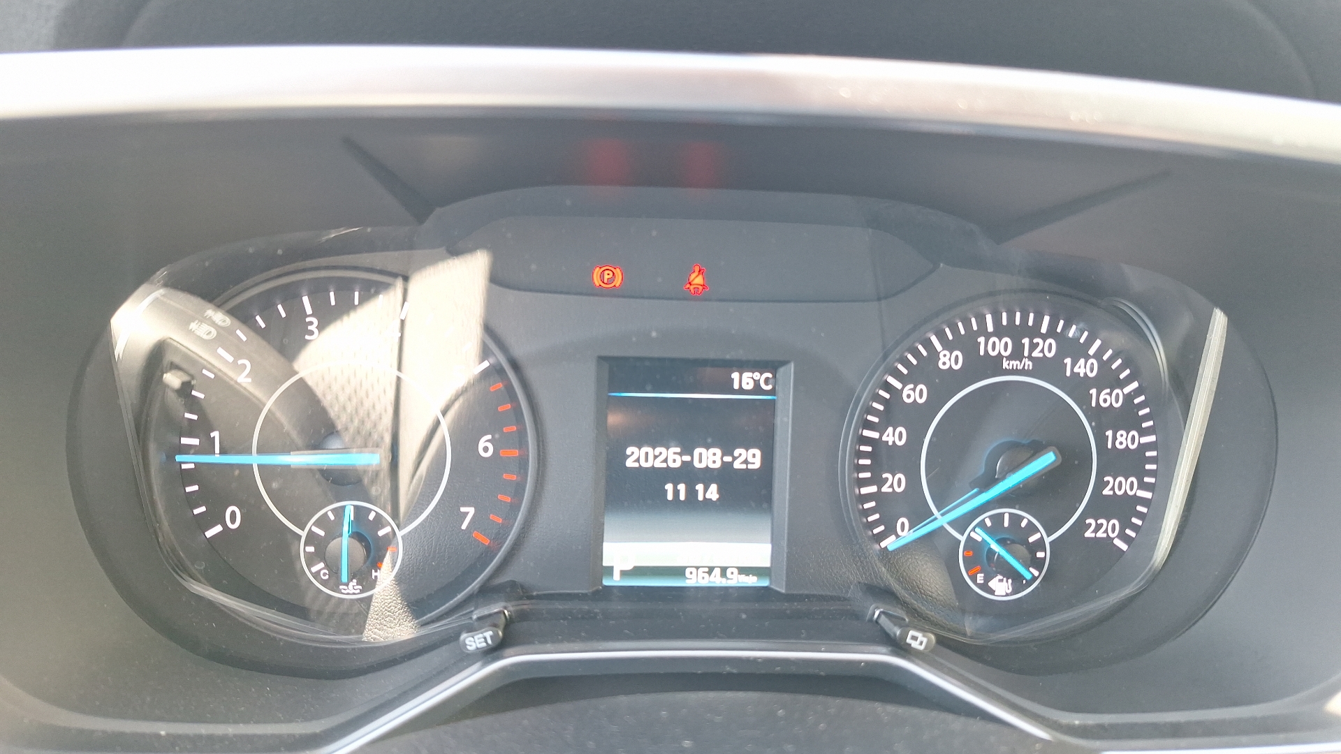 Ford Territory — foto 9 de 16