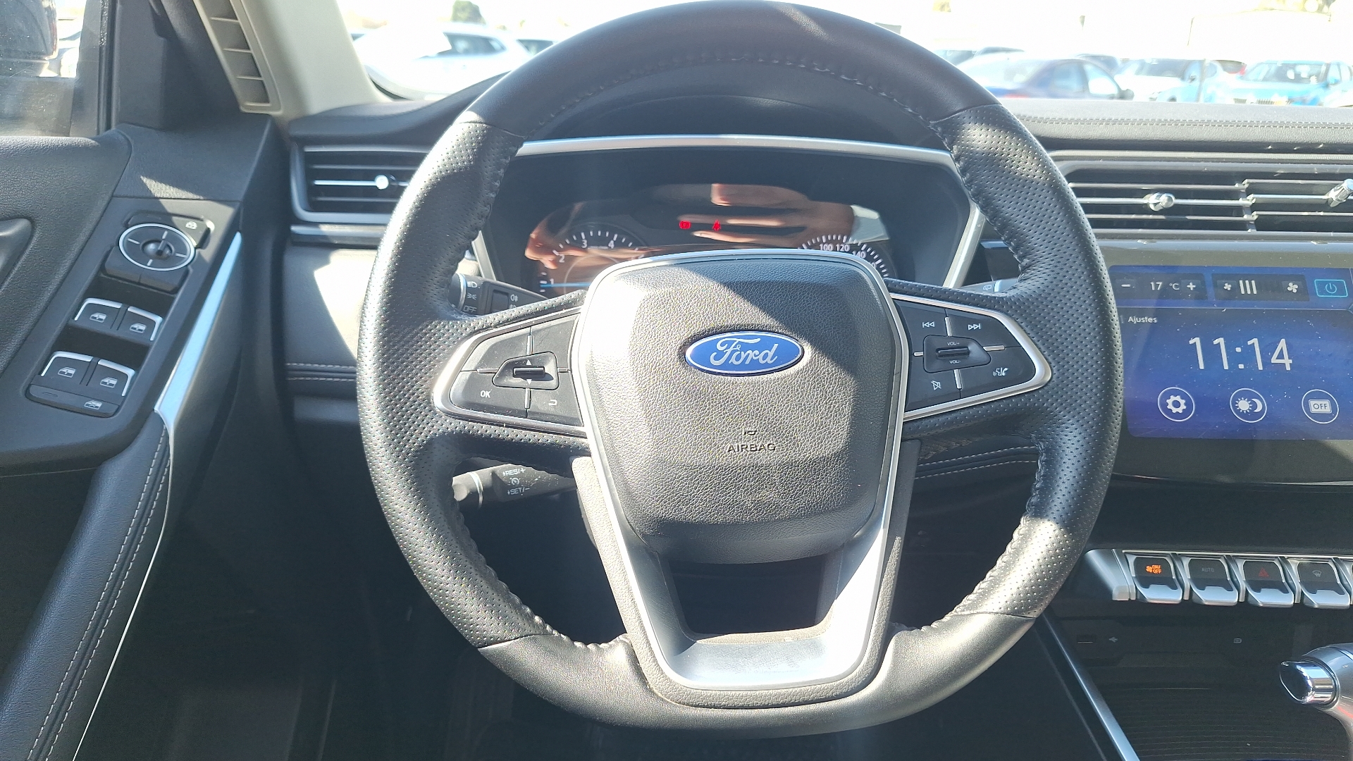 Ford Territory — foto 8 de 16