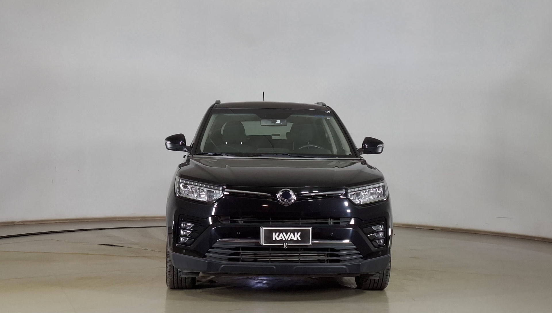 SsangYong Tivoli — foto 2 de 16