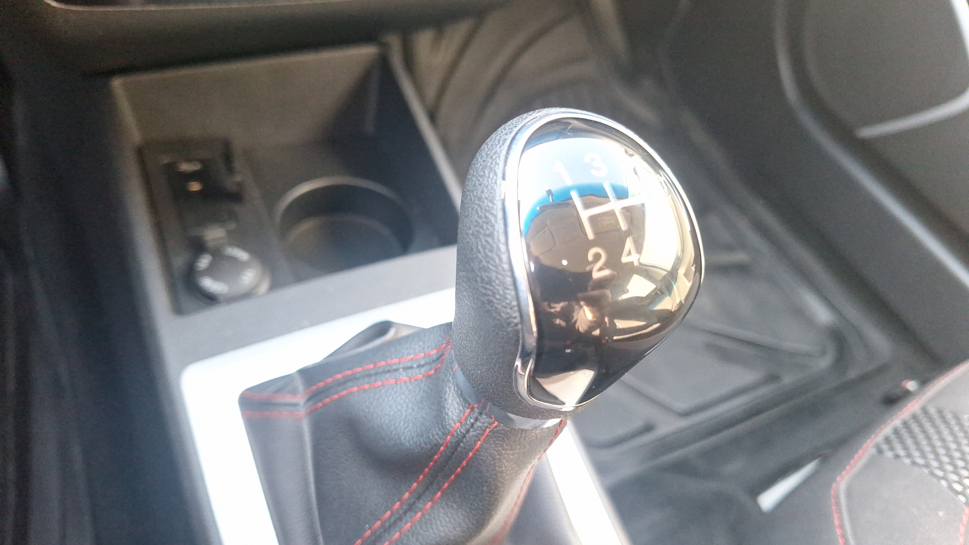 JAC Js2 — foto 11 de 15