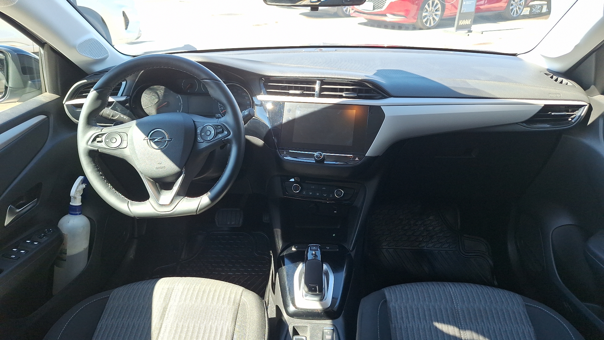 Opel Corsa — foto 6 de 15