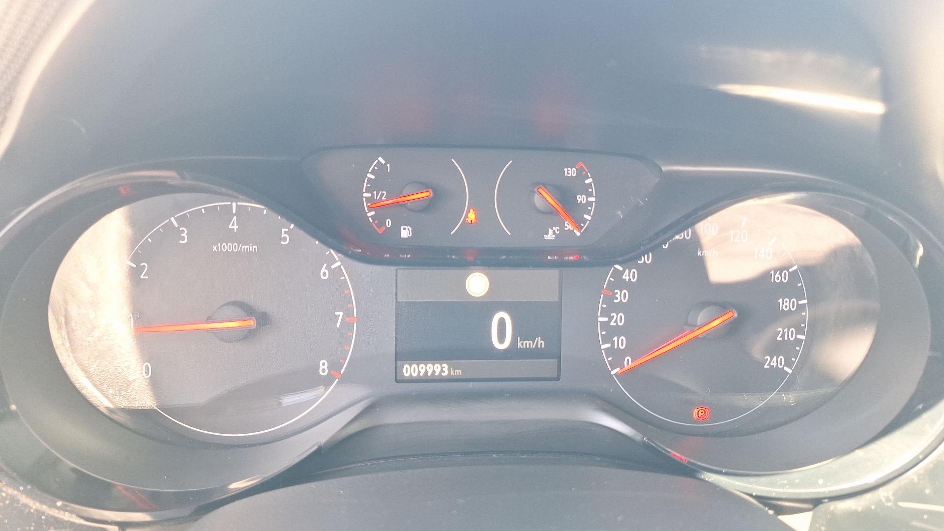 Opel Corsa — foto 9 de 15