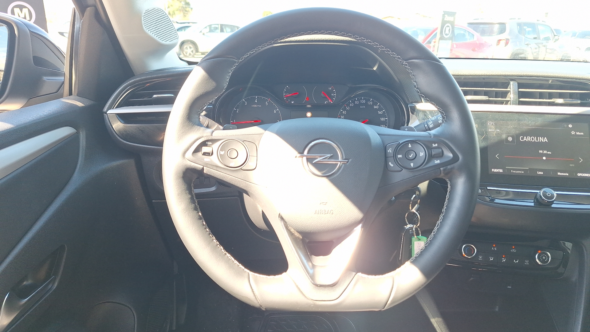 Opel Corsa — foto 8 de 15