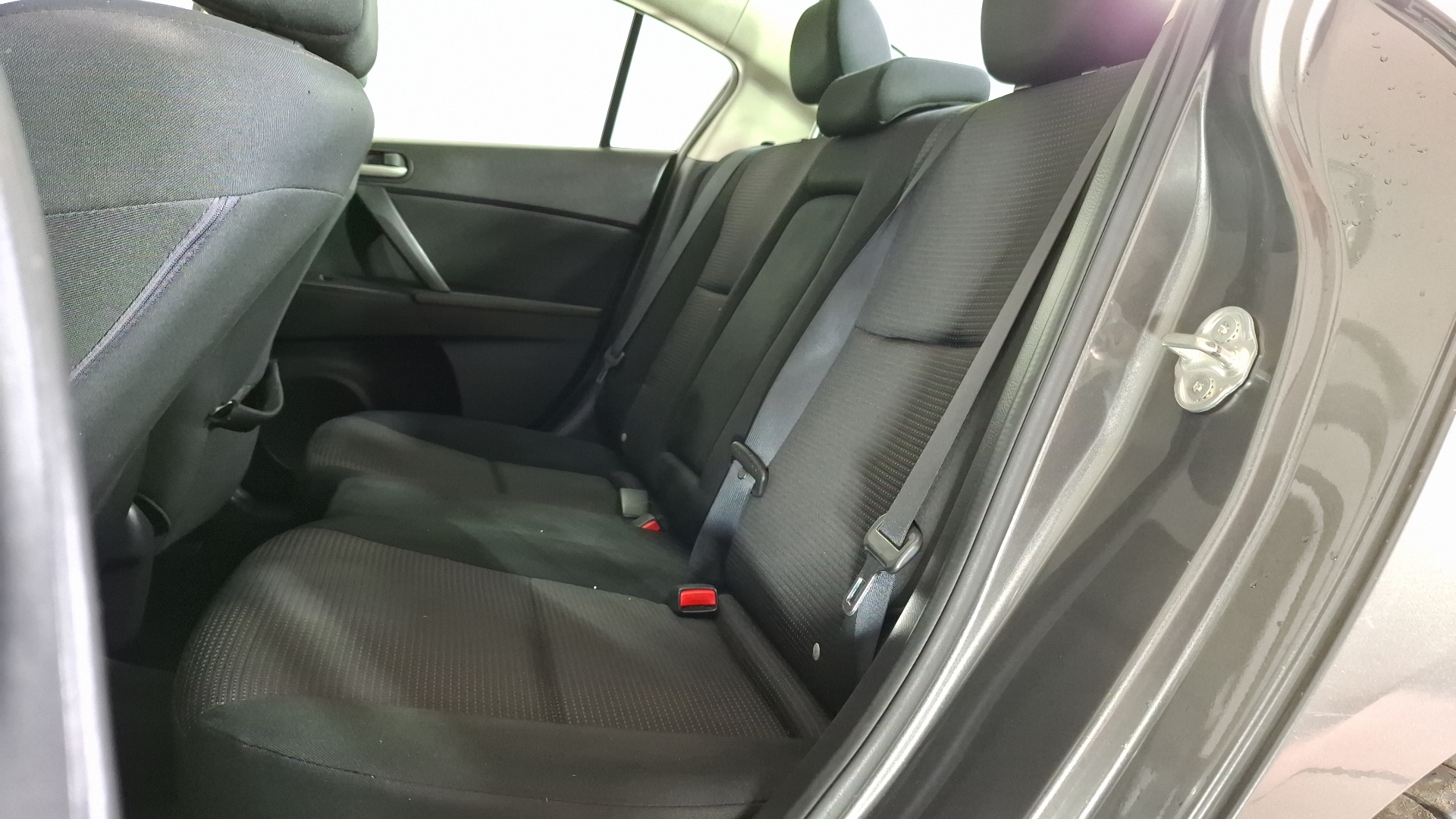 Mazda 3 — foto 13 de 15