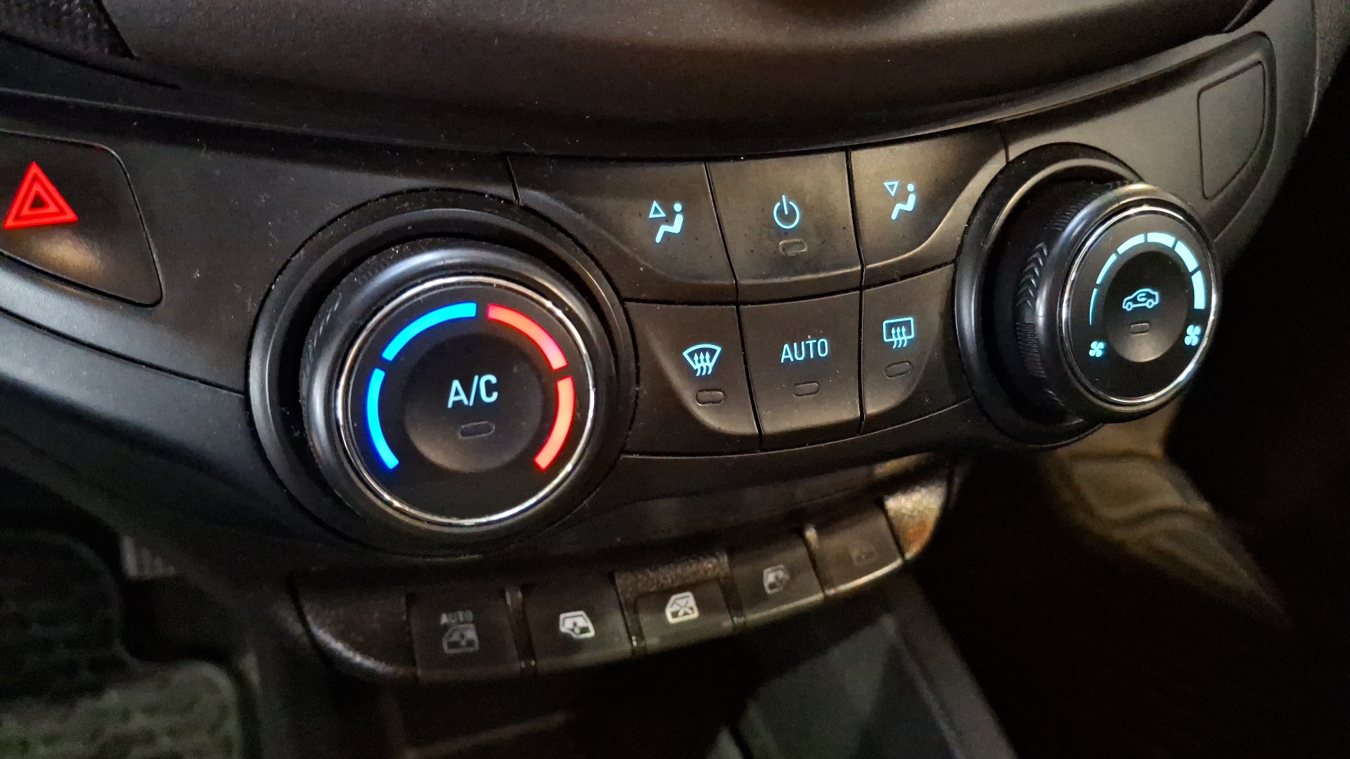 Chevrolet Sail — foto 14 de 15