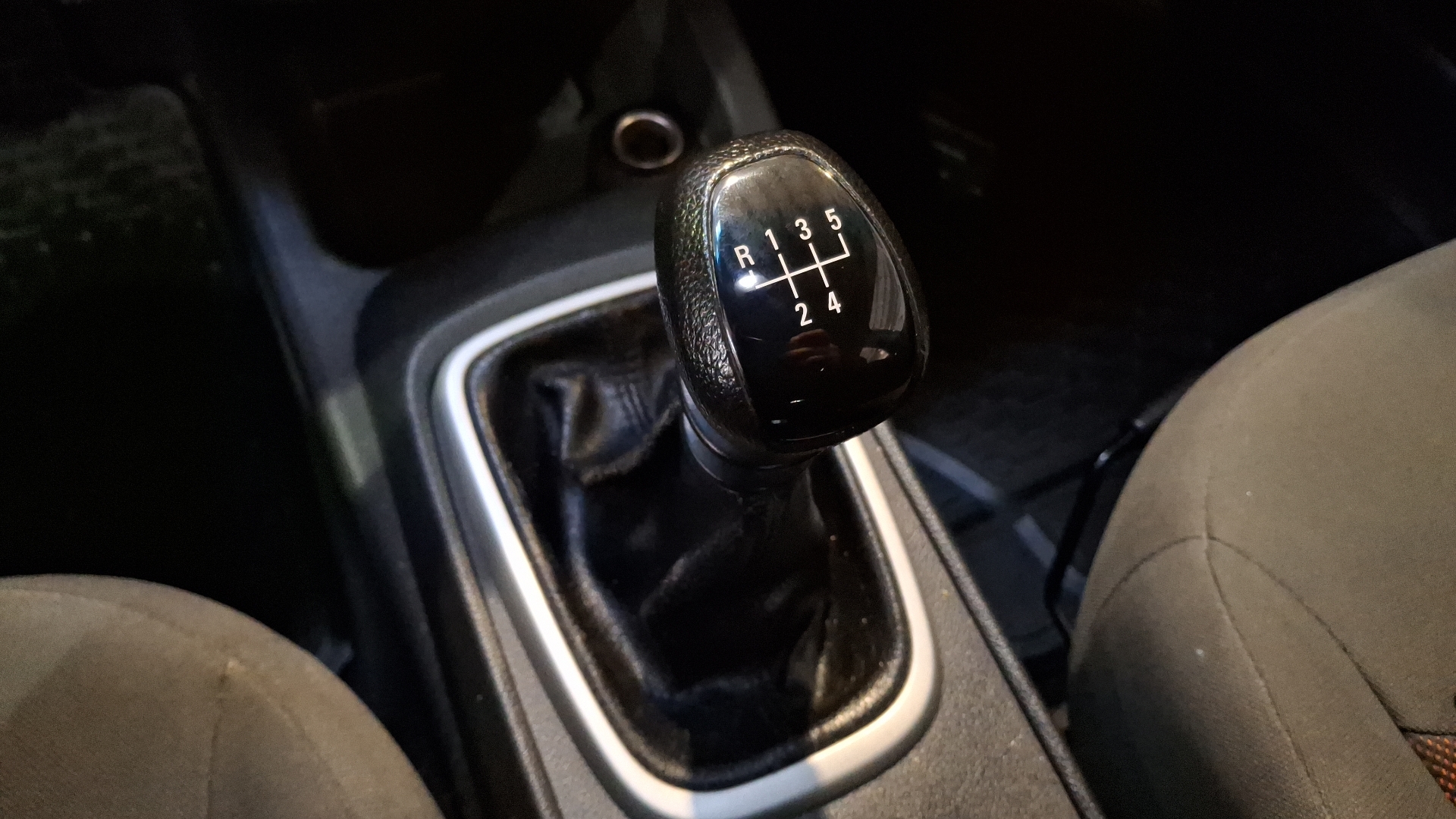 Chevrolet Sail — foto 11 de 15