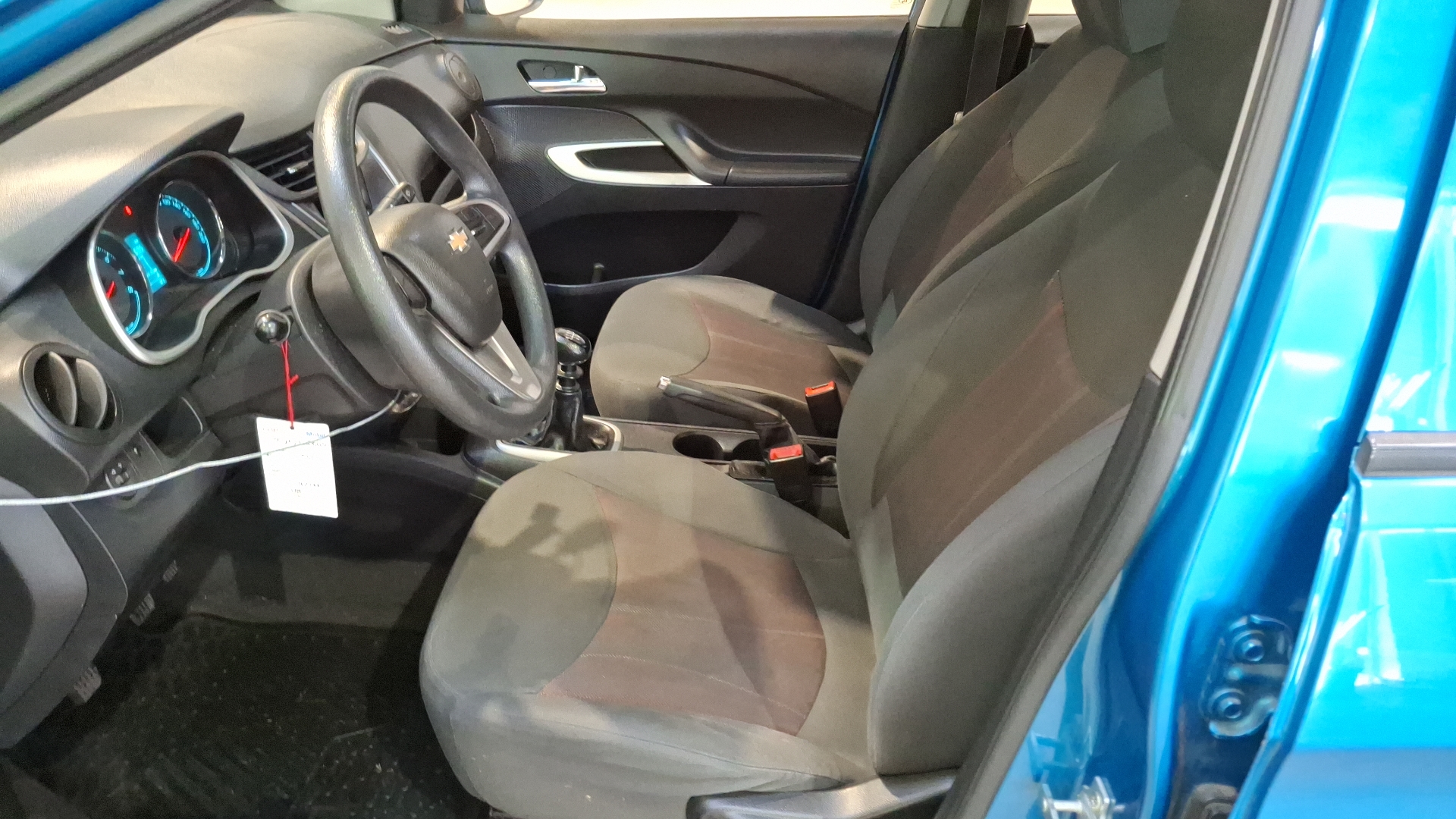 Chevrolet Sail — foto 12 de 15
