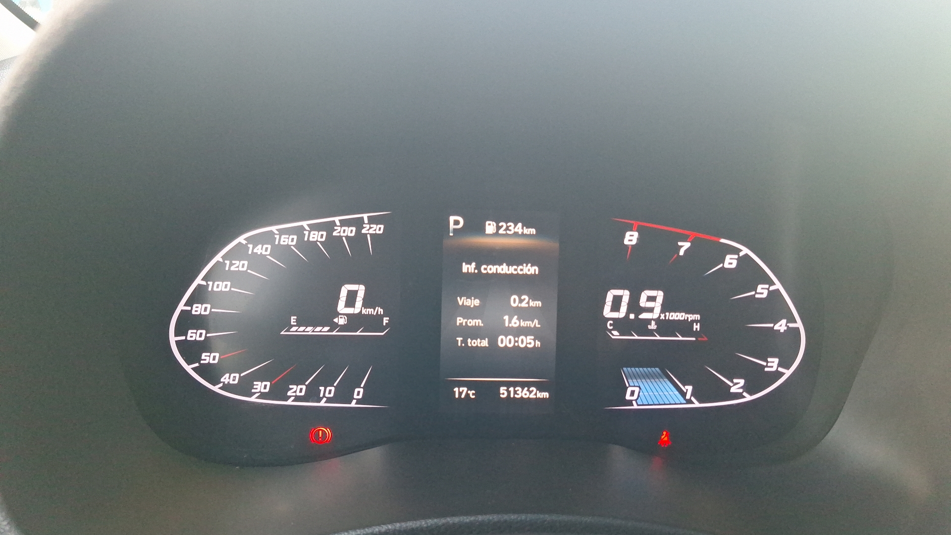 Hyundai Accent — foto 9 de 15