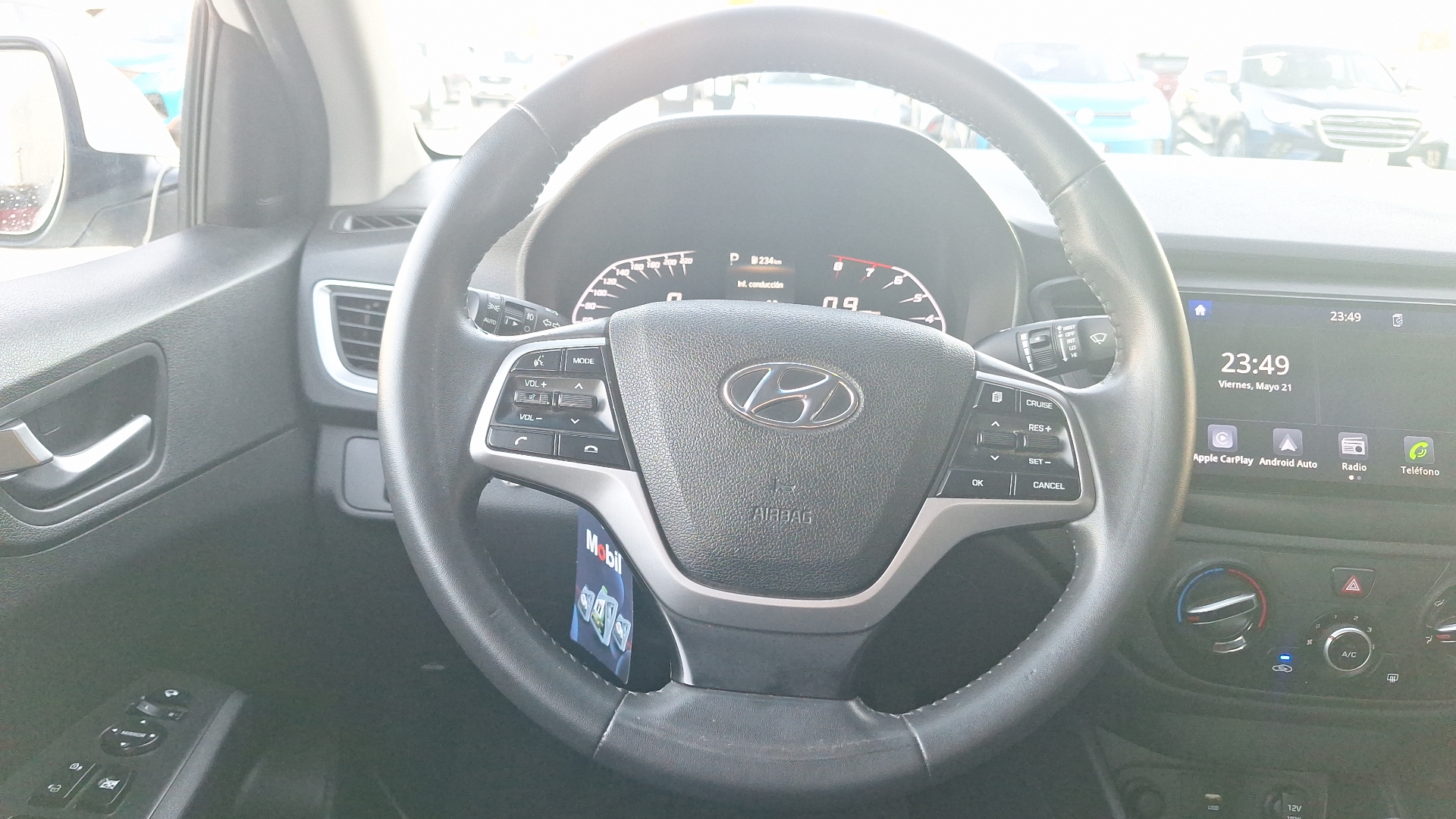 Hyundai Accent — foto 8 de 15