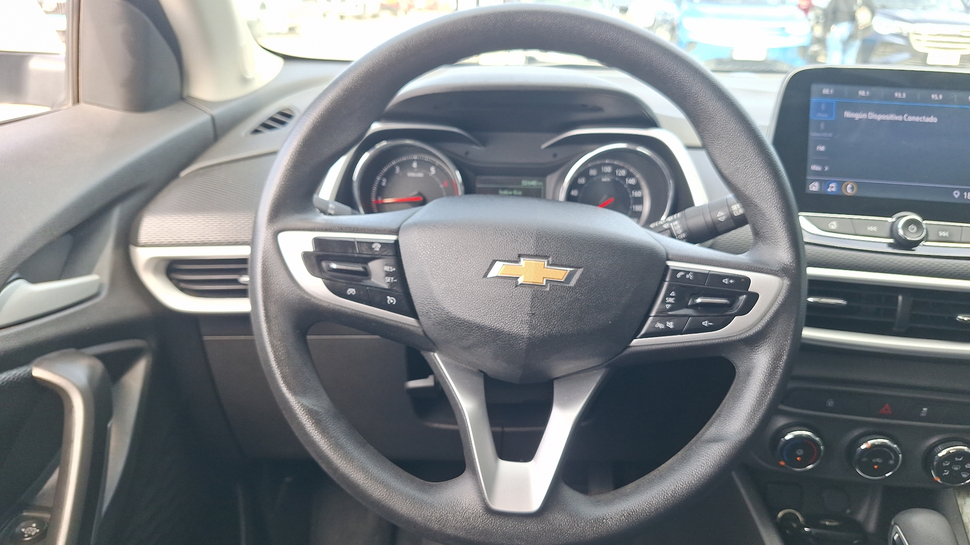 Chevrolet Tracker — foto 8 de 15