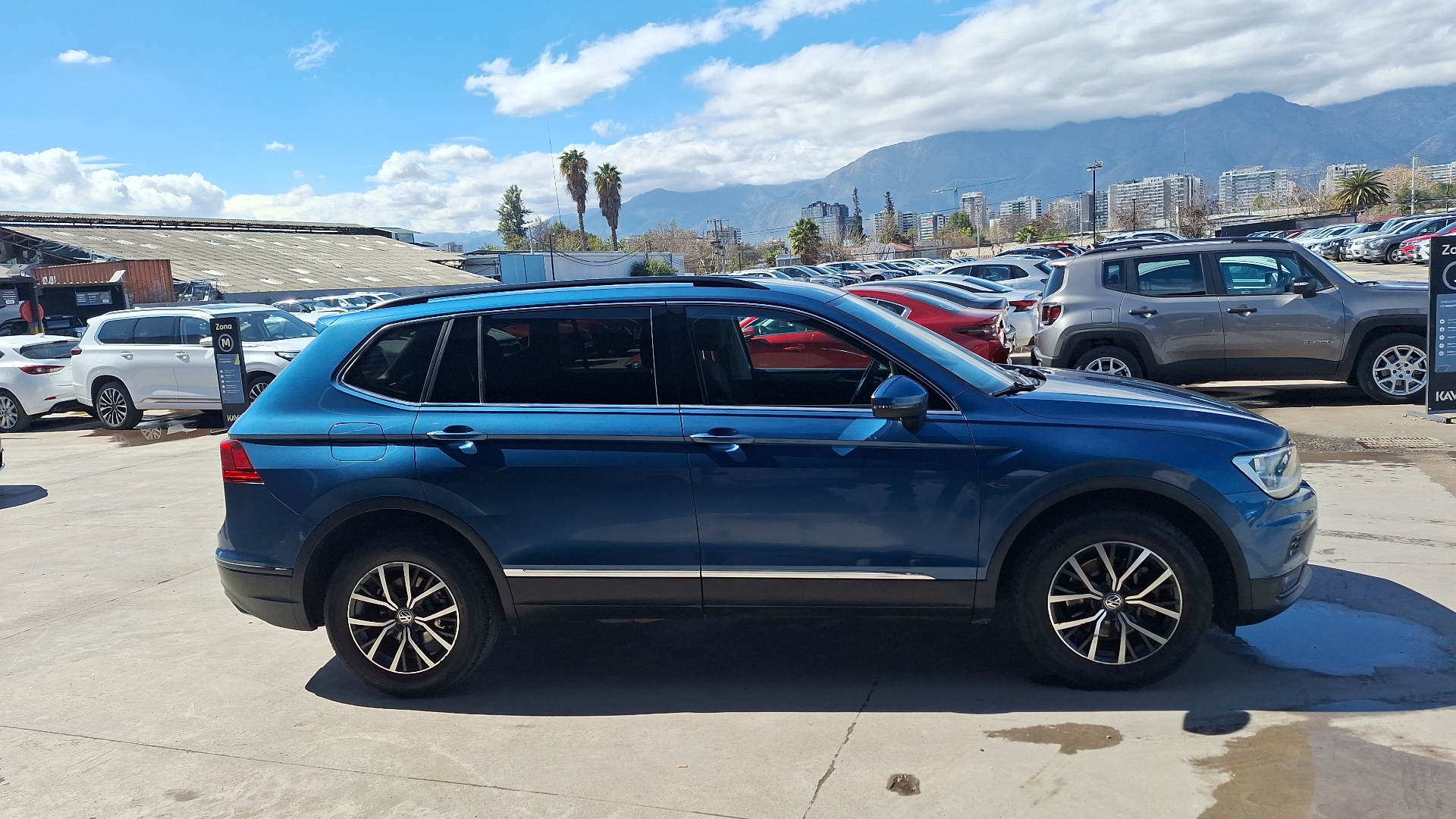 Volkswagen Tiguan — foto 5 de 15