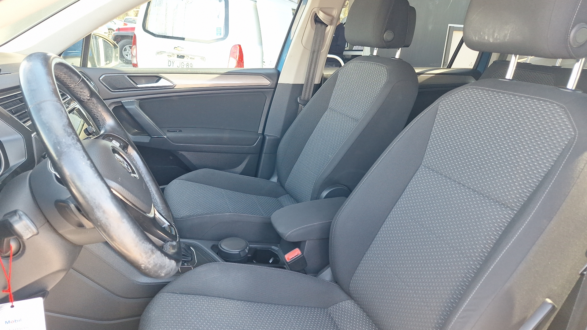 Volkswagen Tiguan — foto 14 de 15