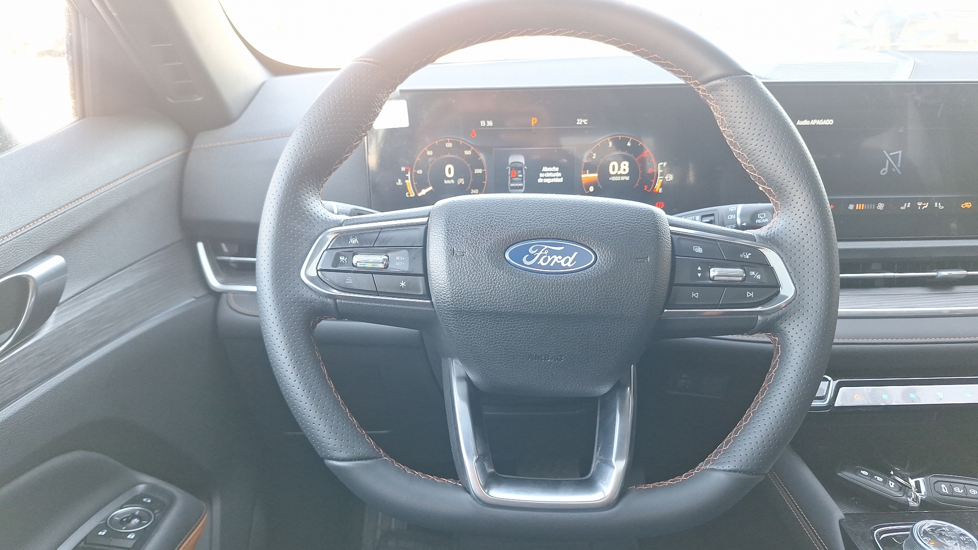 Ford Territory — foto 8 de 16