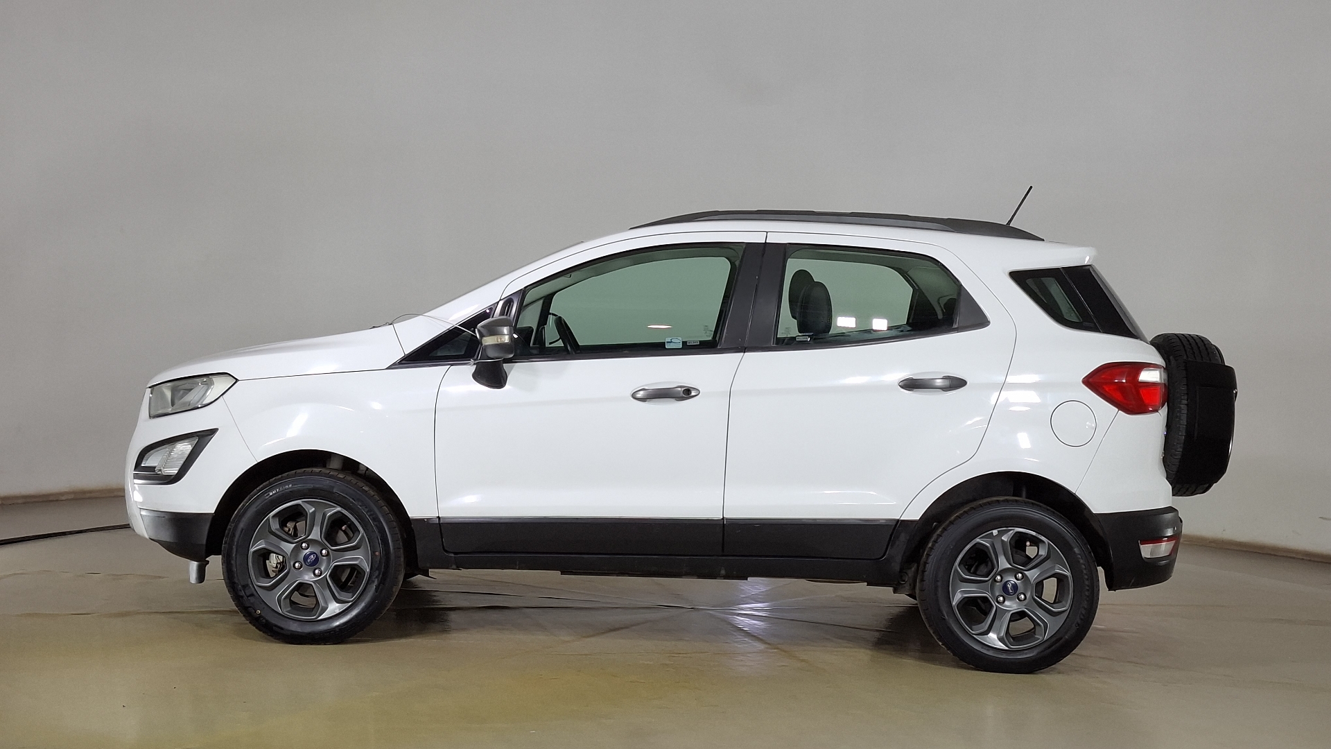Ford Ecosport — foto 7 de 15