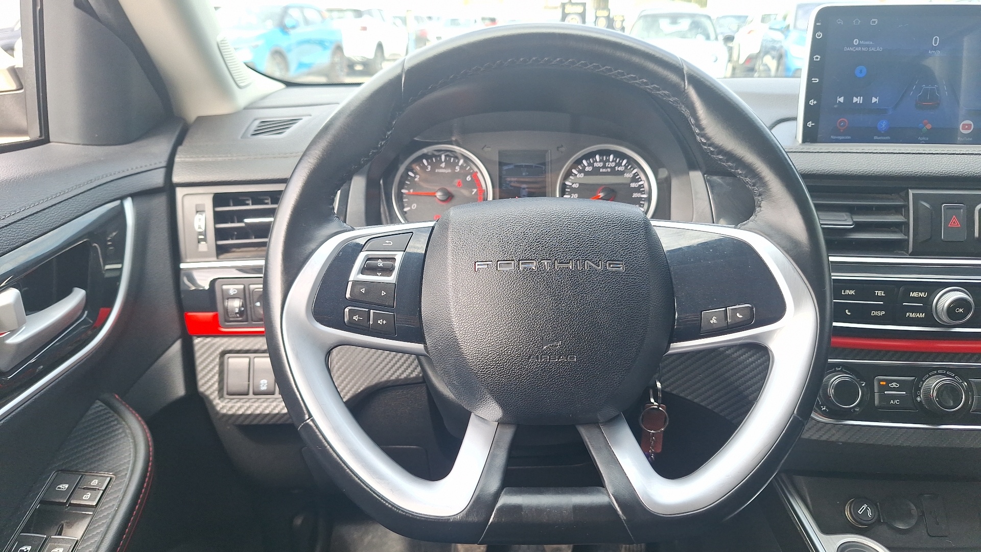 DFSK T5 — foto 8 de 15
