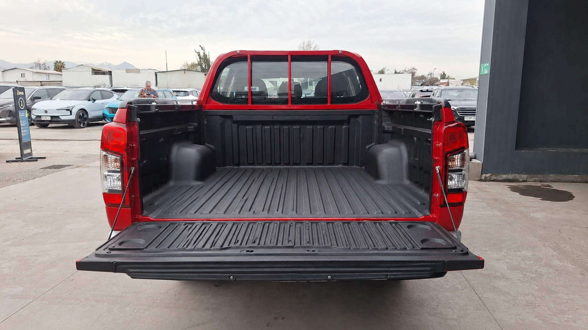 Mitsubishi L200 — foto 4 de 14