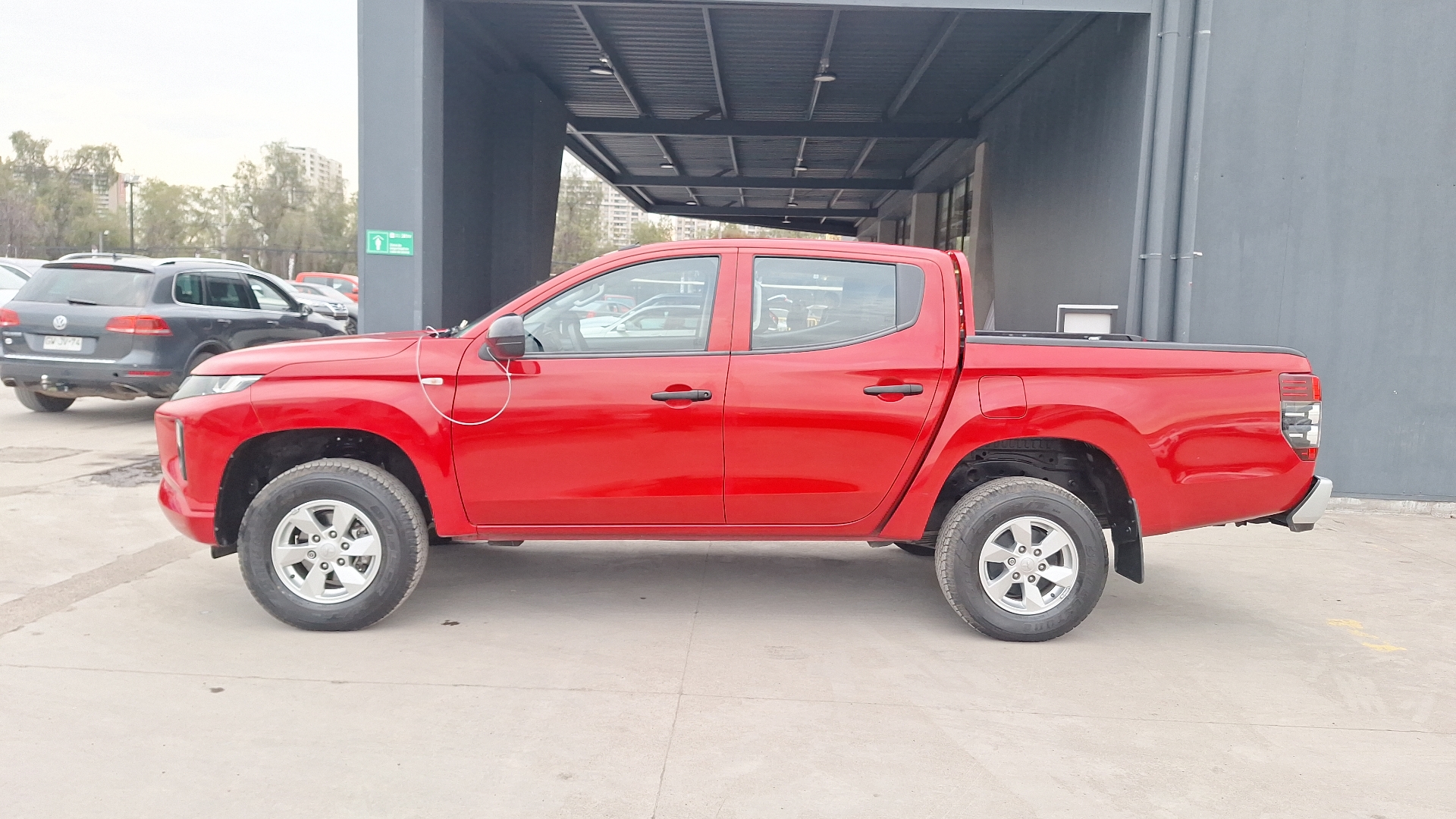 Mitsubishi L200 — foto 2 de 14