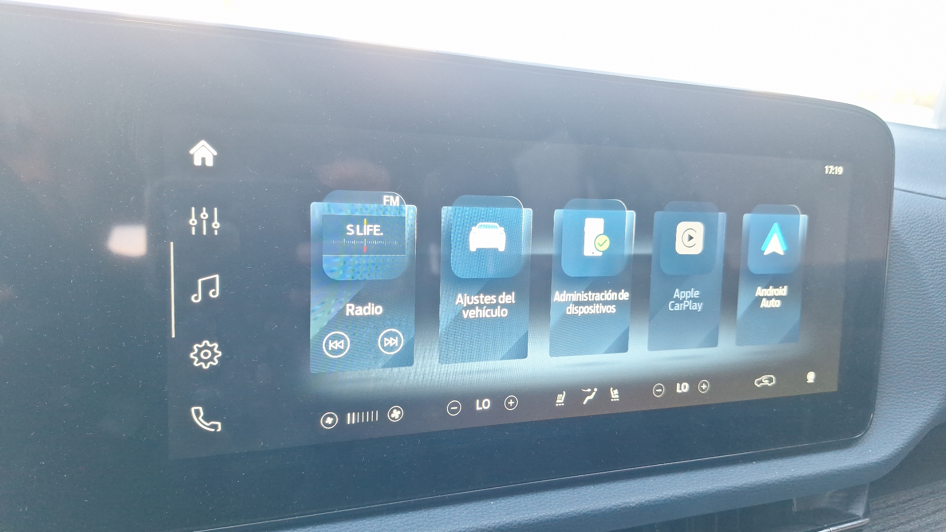 Ford Territory — foto 10 de 16