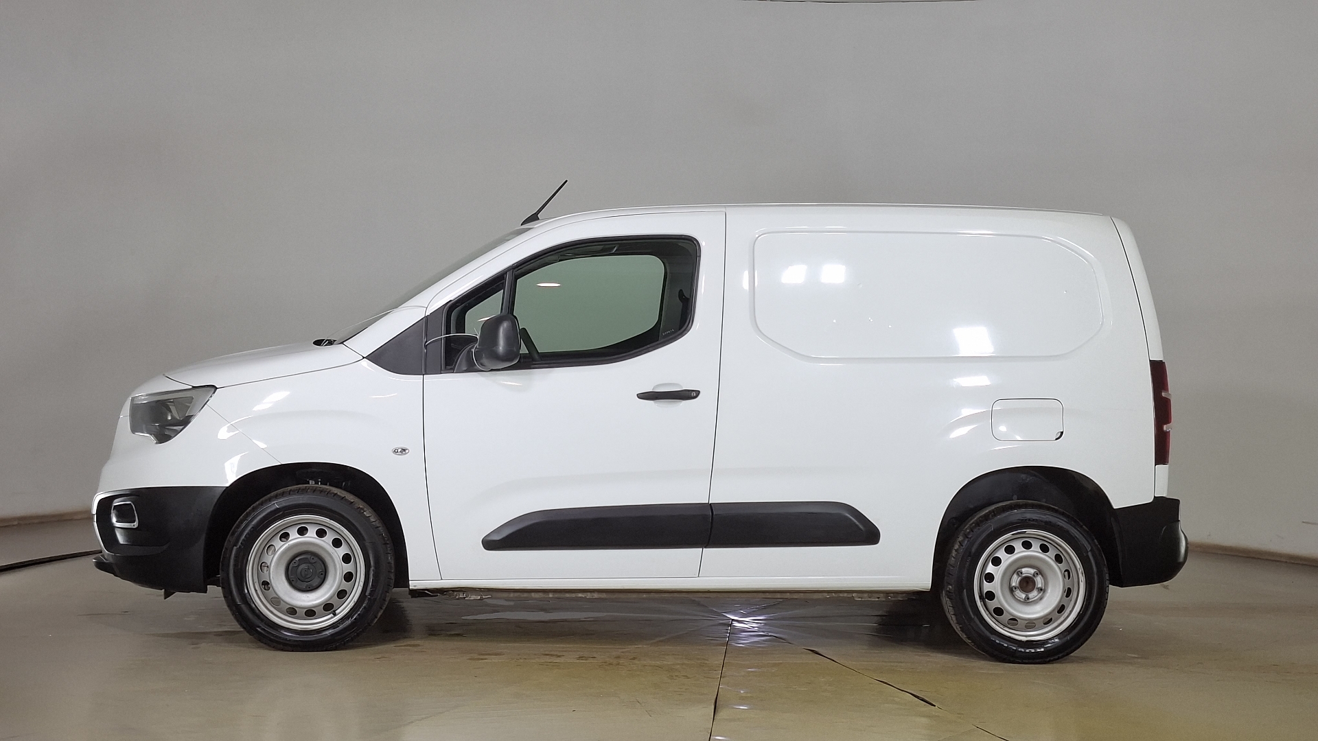 Opel Combo — foto 7 de 14