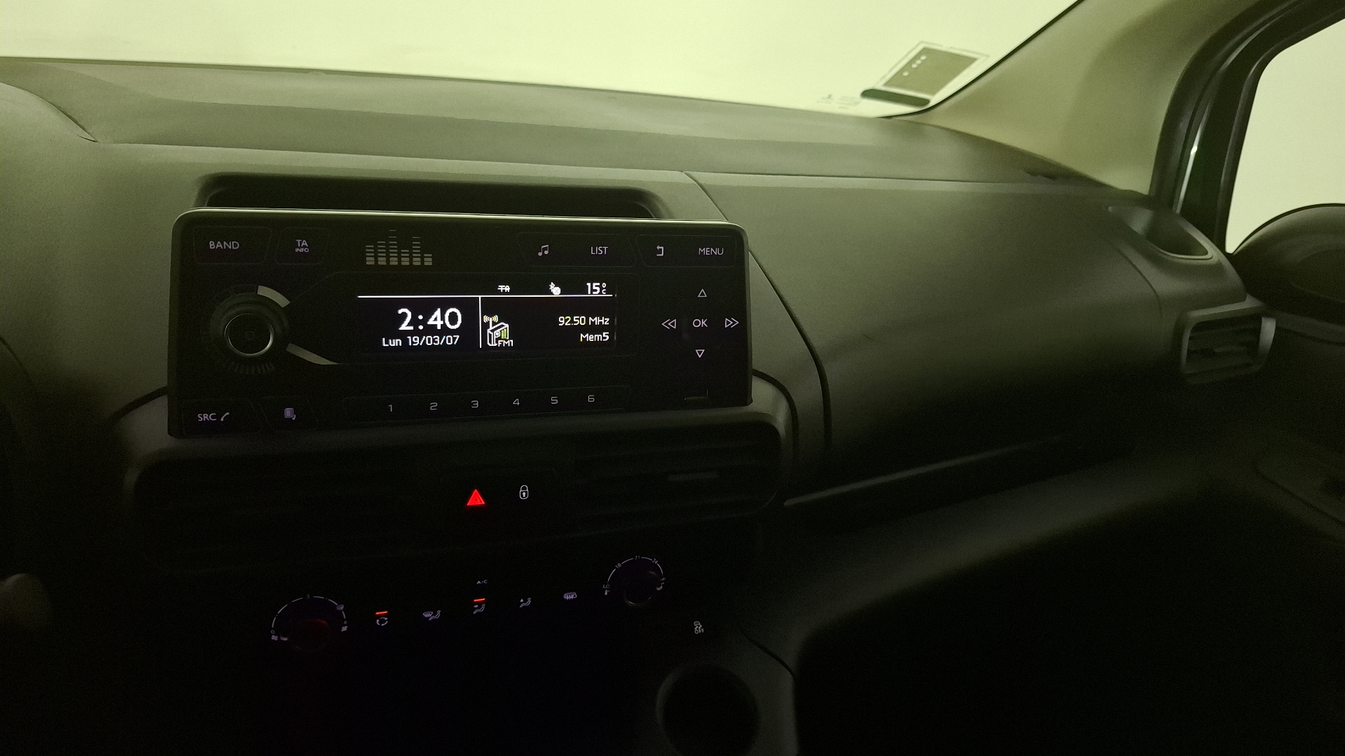 Opel Combo — foto 10 de 14