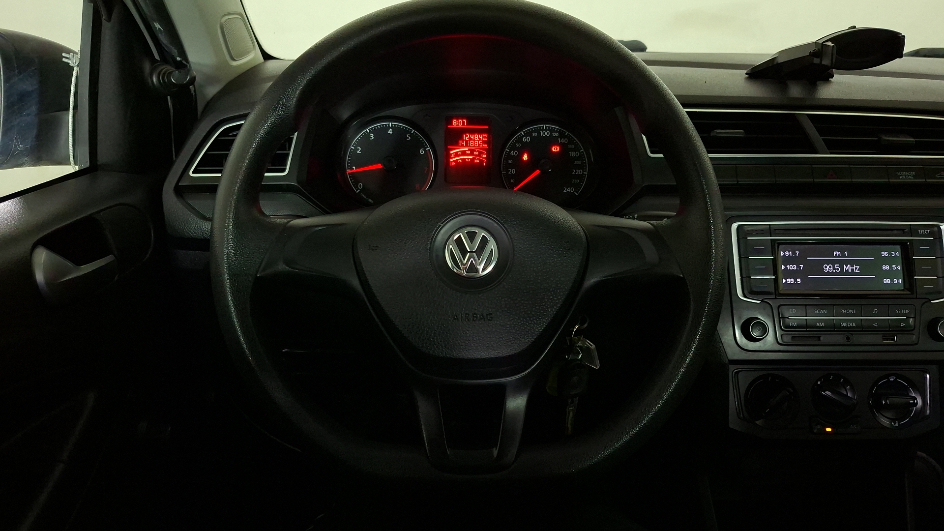 Volkswagen Saveiro — foto 8 de 14
