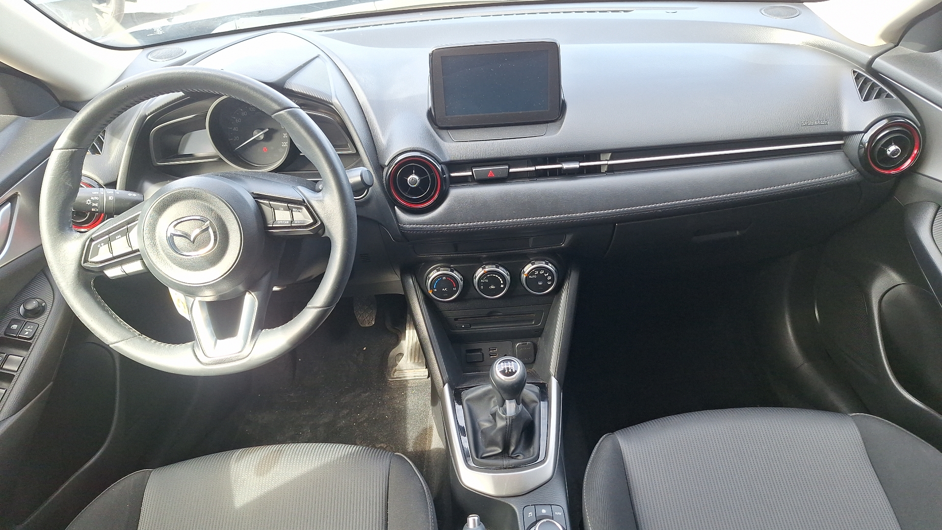 Mazda CX-3 — foto 6 de 15
