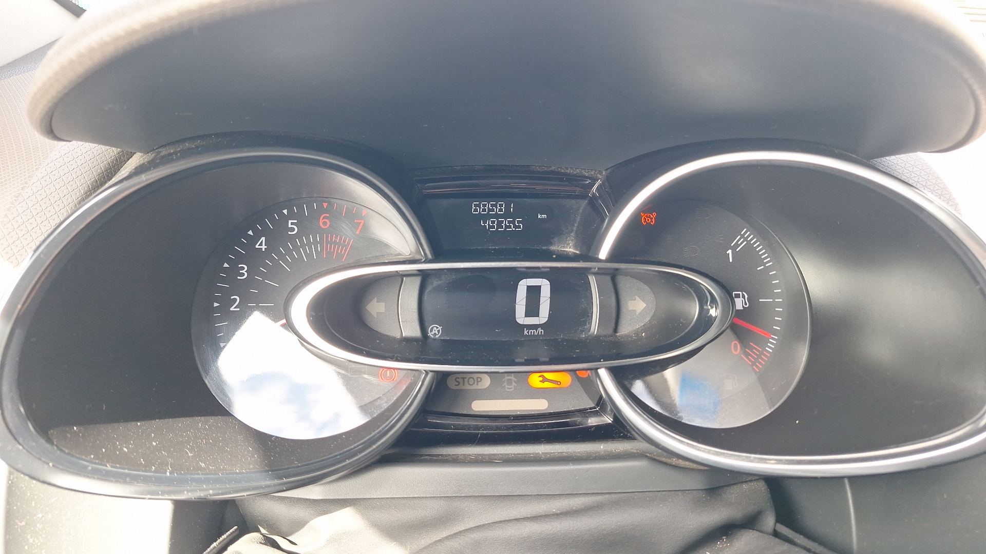 Renault Clio — foto 9 de 16