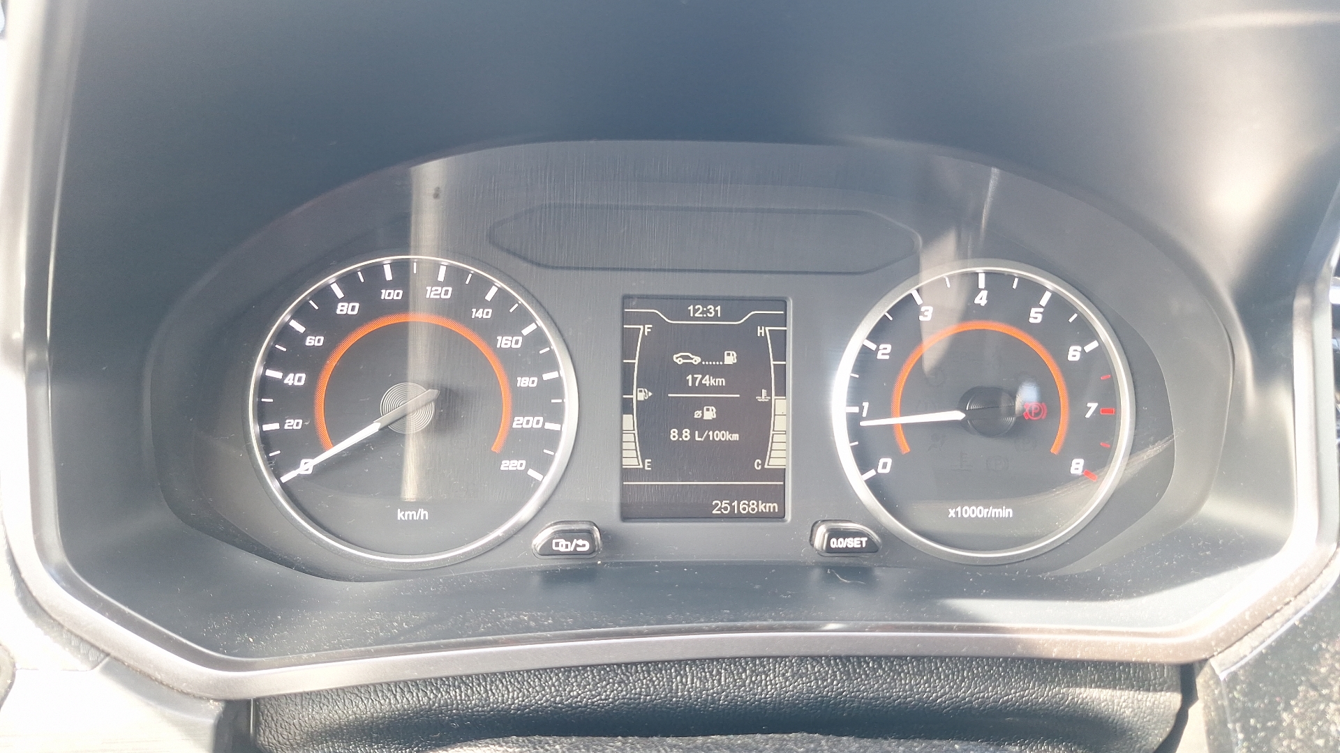 Chery Tiggo 2 Pro — foto 9 de 15