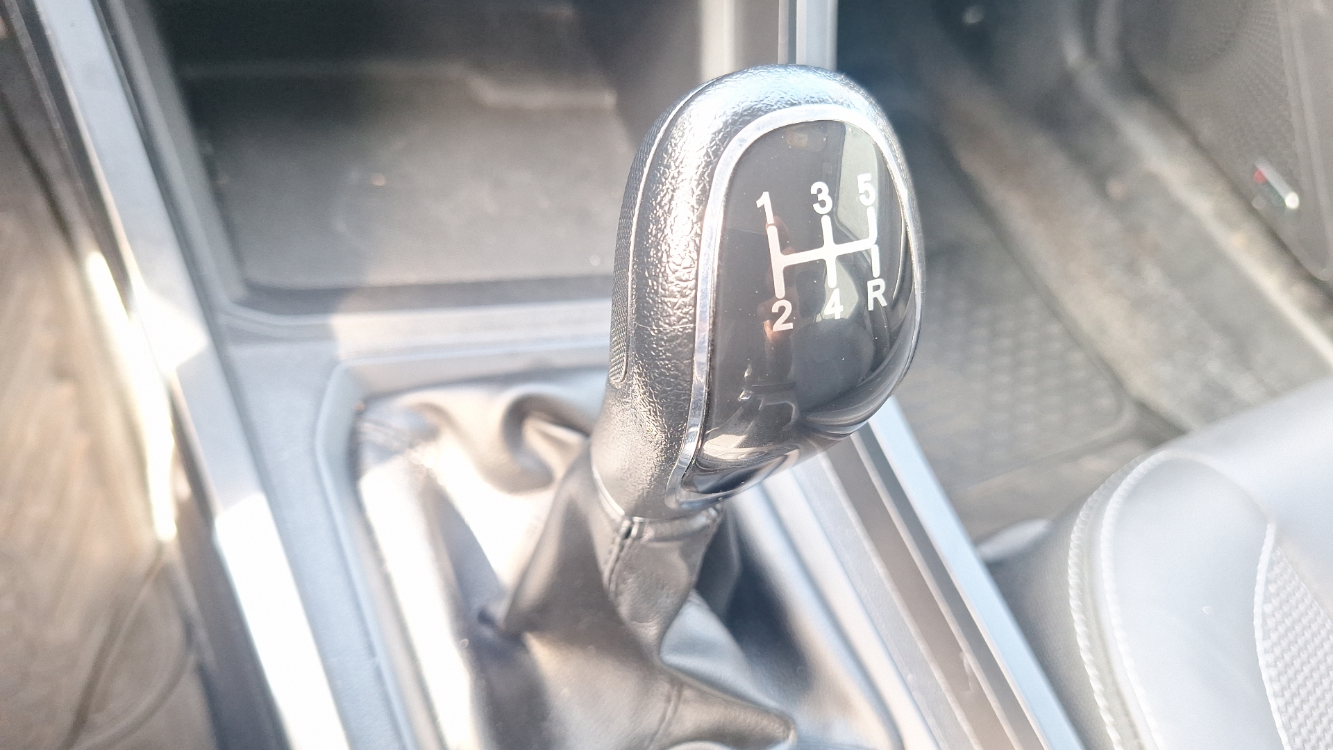 Chery Tiggo 2 Pro — foto 11 de 15