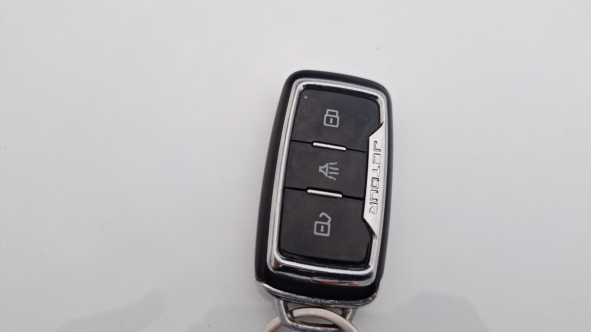 Jetour X70 — foto 7 de 16