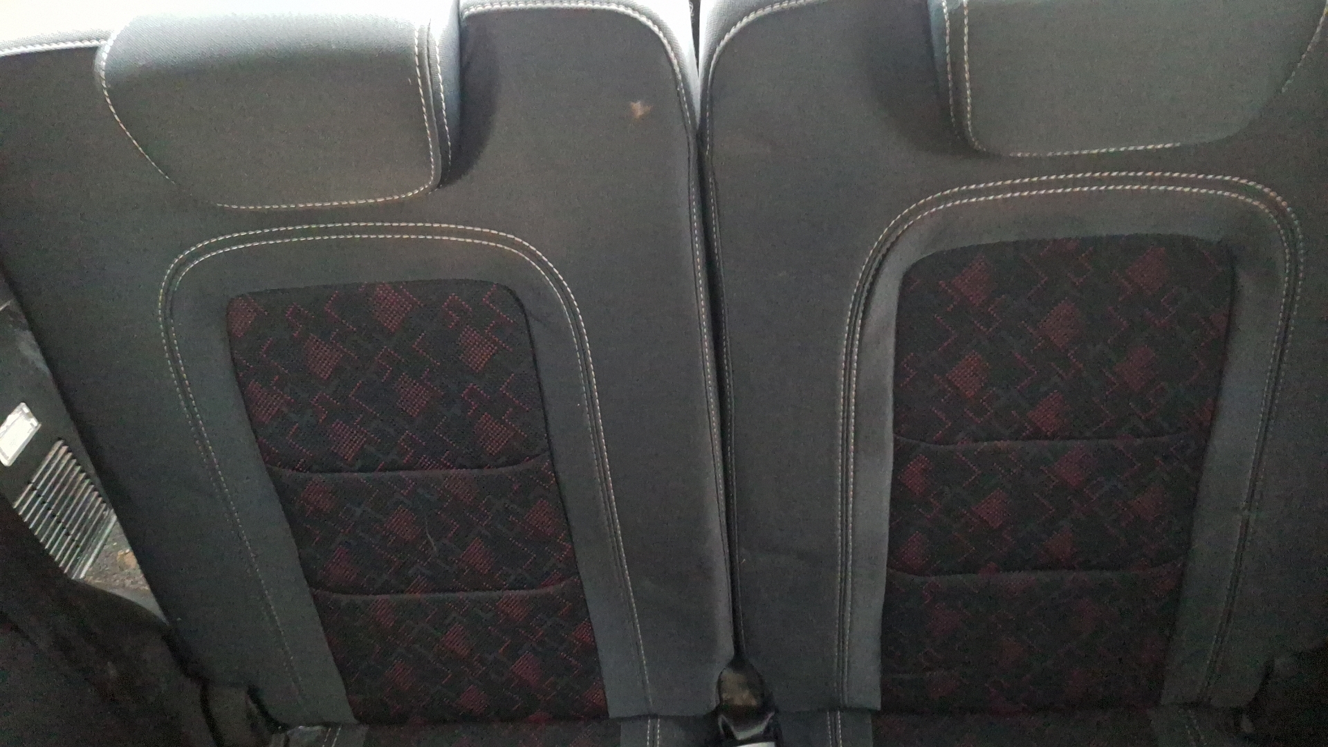 Jetour X70 — foto 13 de 16