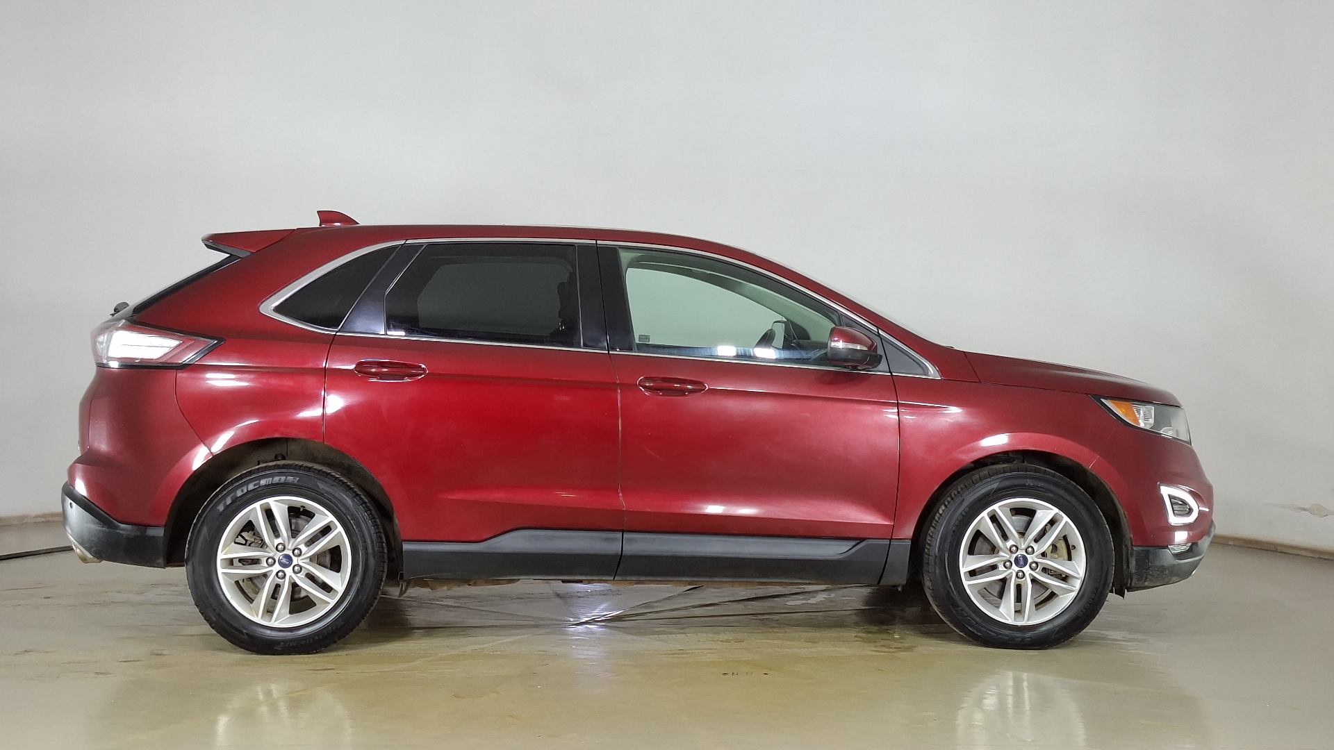 Ford Edge — foto 4 de 17