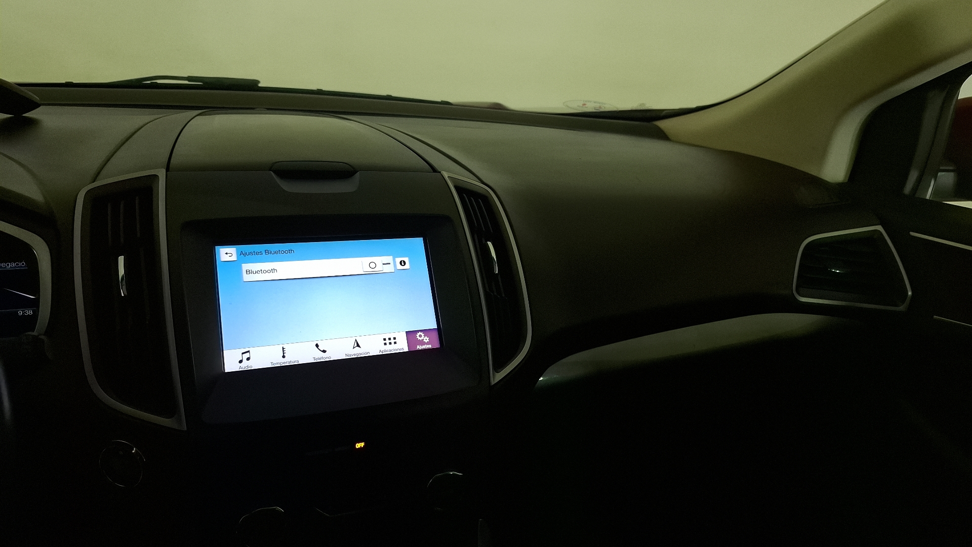 Ford Edge — foto 10 de 17