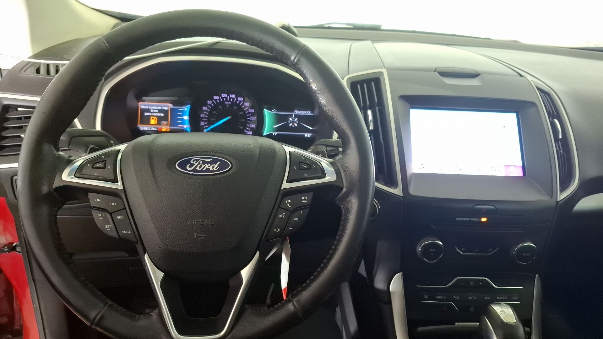Ford Edge — foto 8 de 17