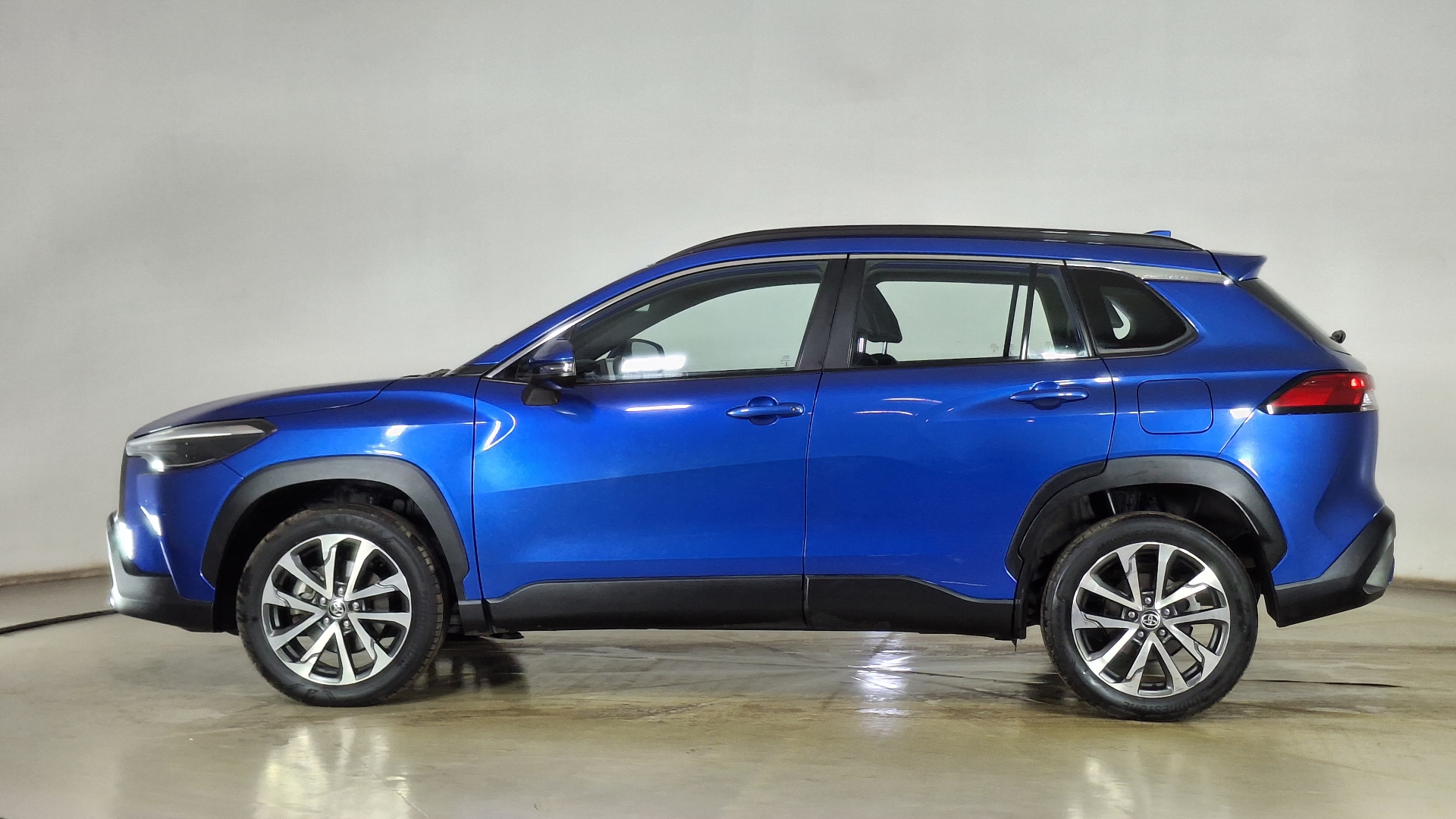 Toyota Corolla Cross — foto 7 de 16