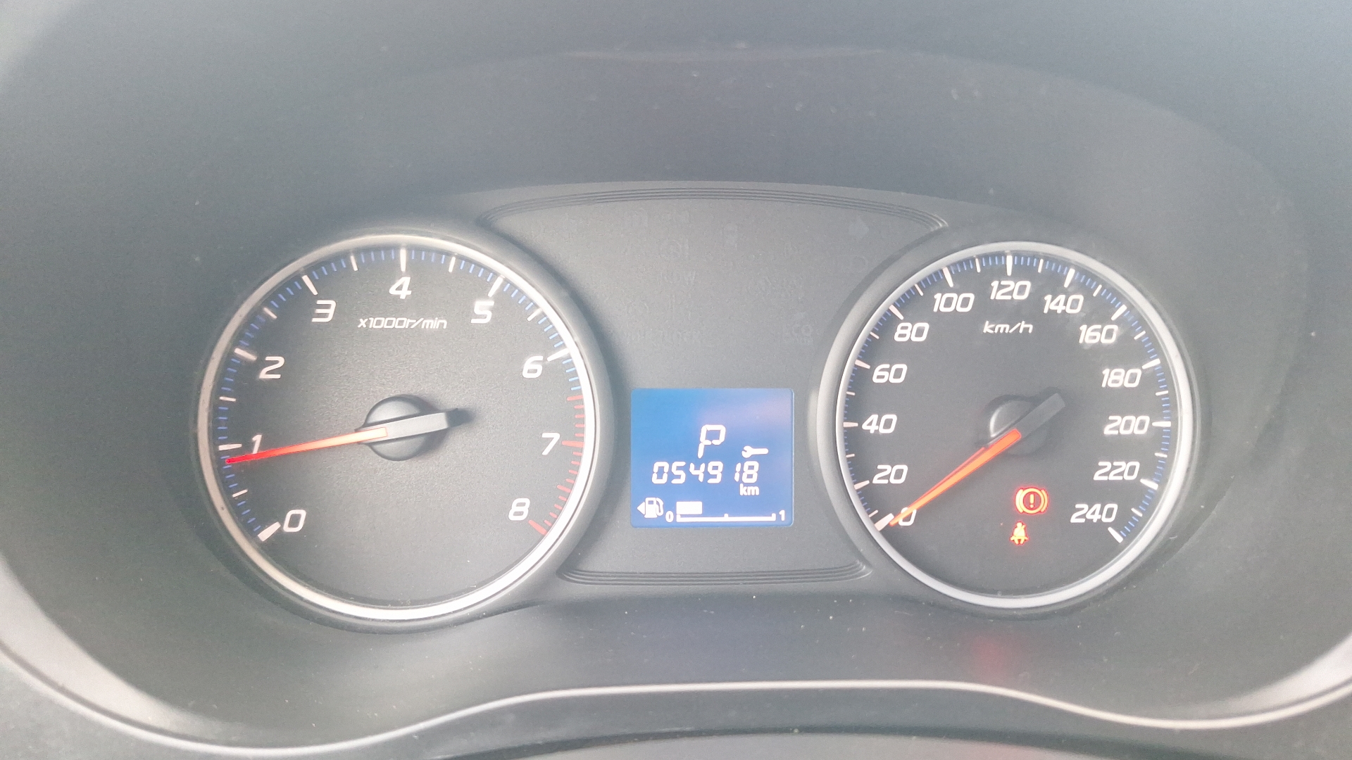 Mitsubishi Outlander — foto 9 de 15