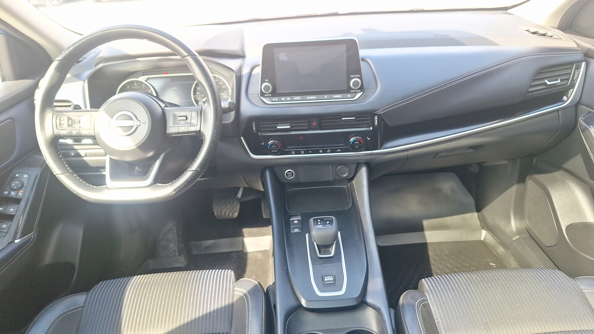 Nissan Qashqai — foto 6 de 16
