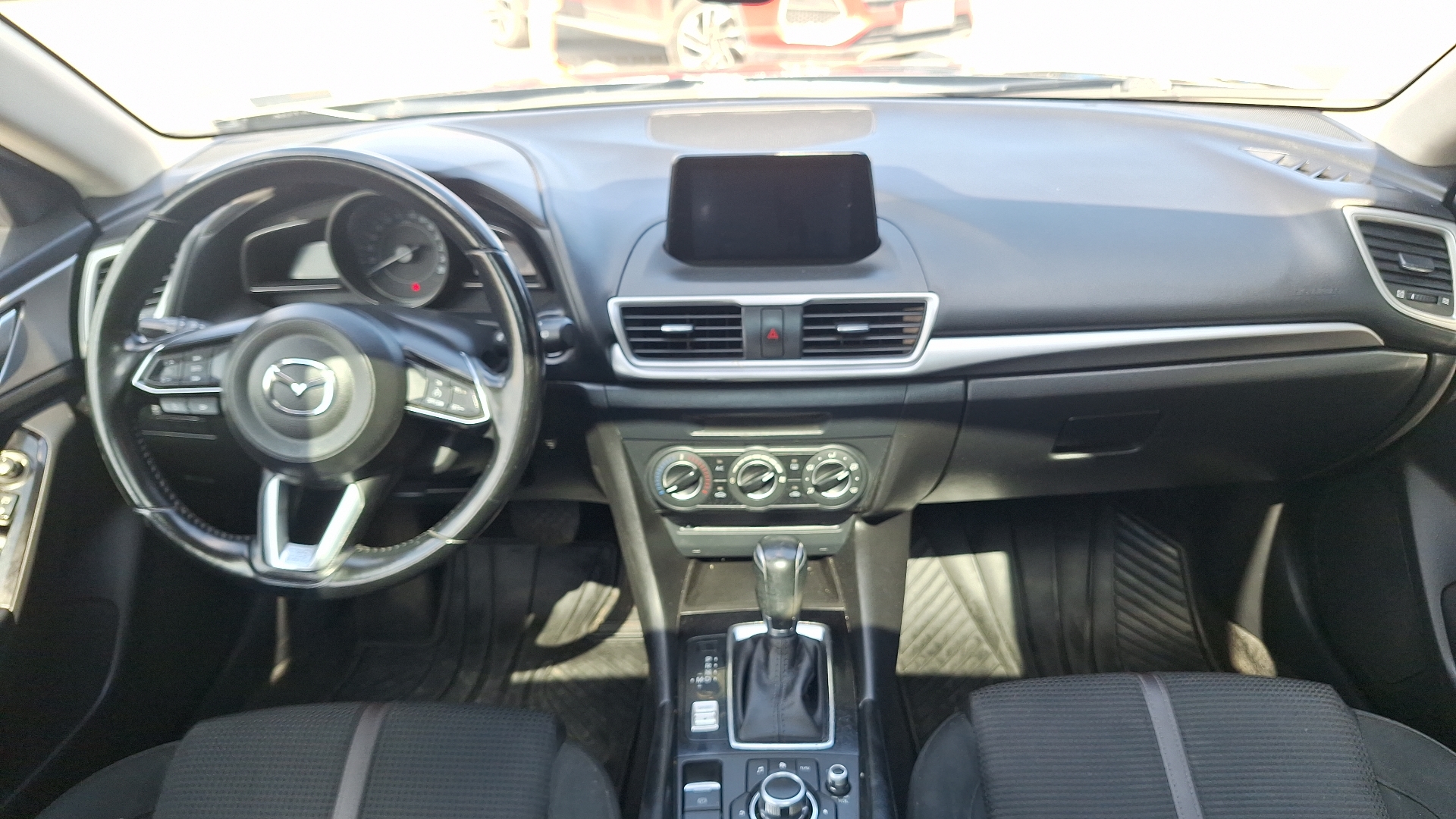 Mazda 3 — foto 6 de 16