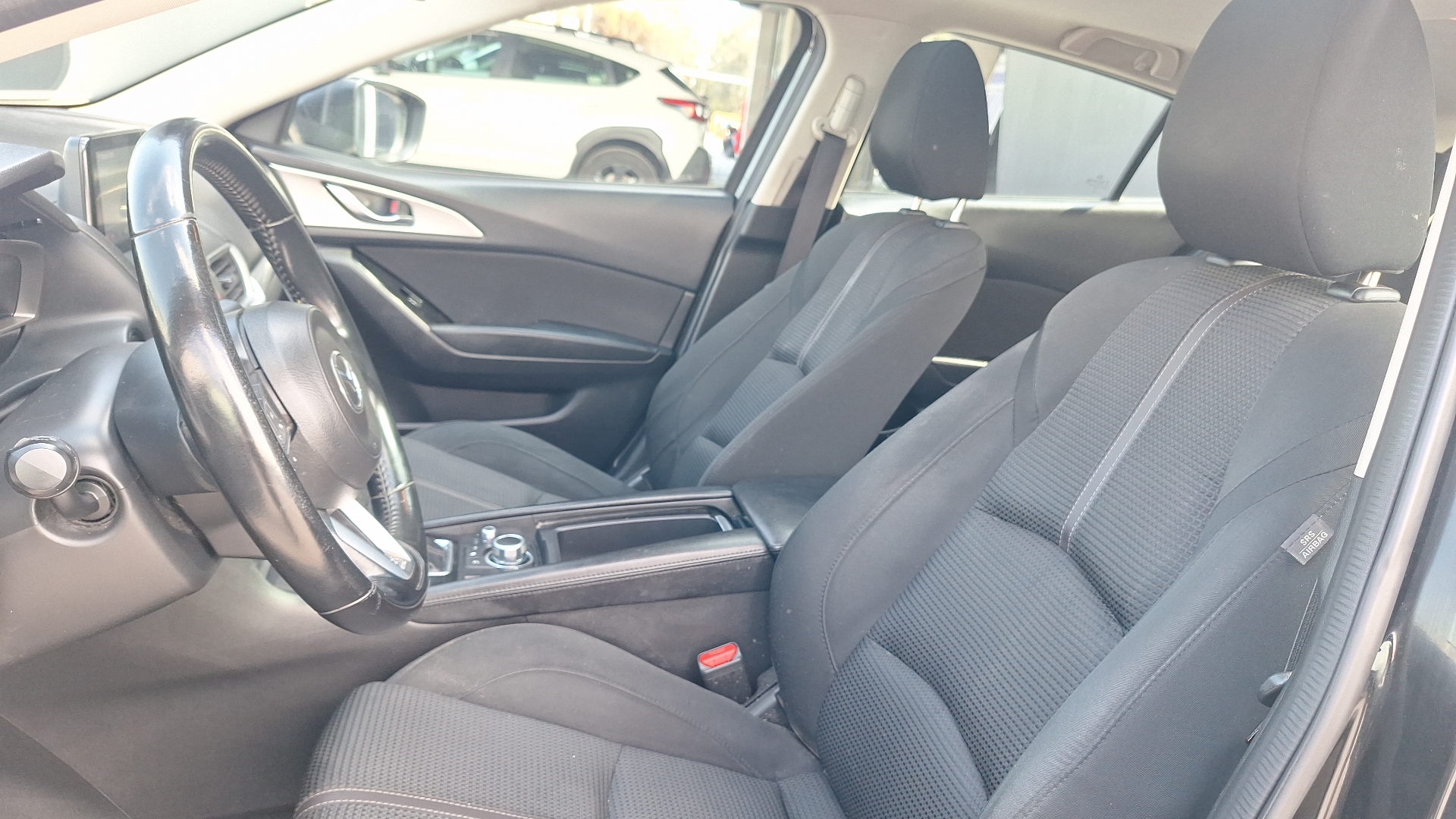 Mazda 3 — foto 15 de 16