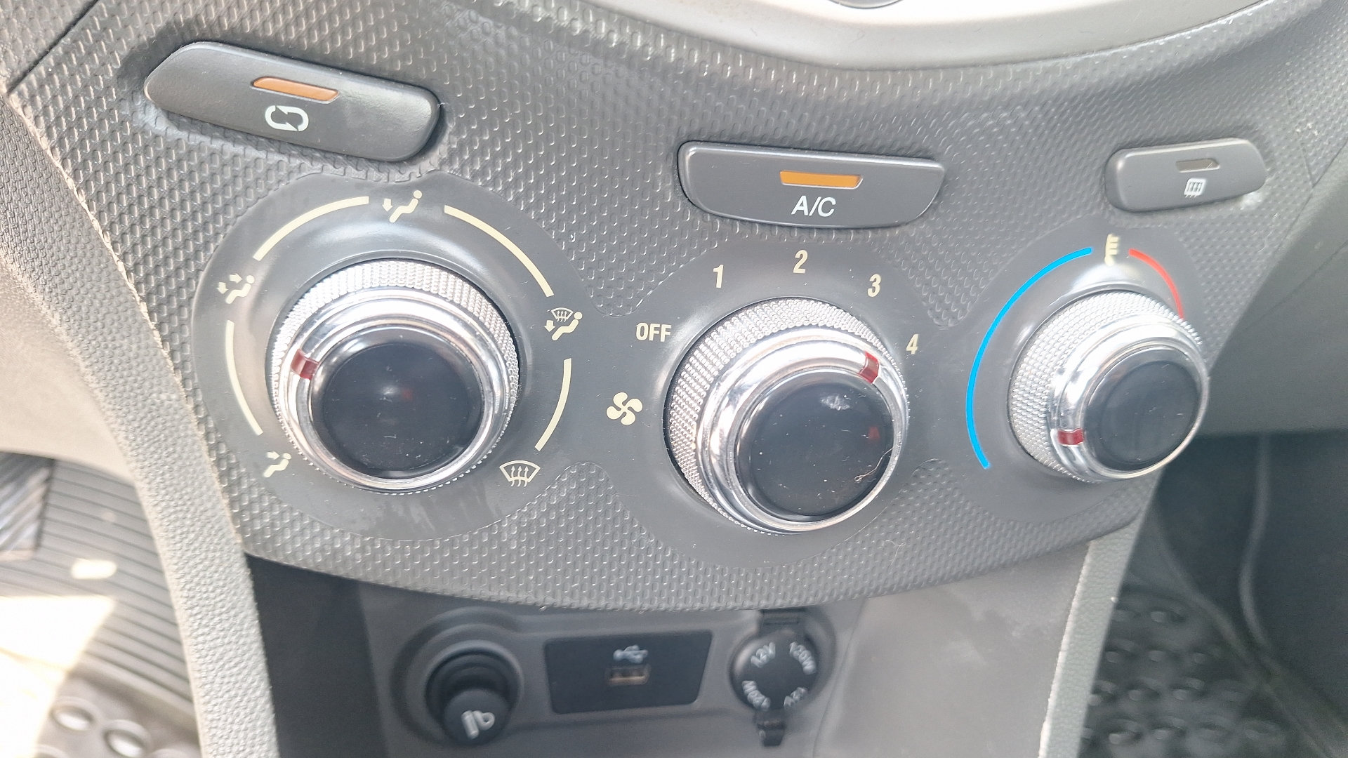 JAC J4 — foto 14 de 14