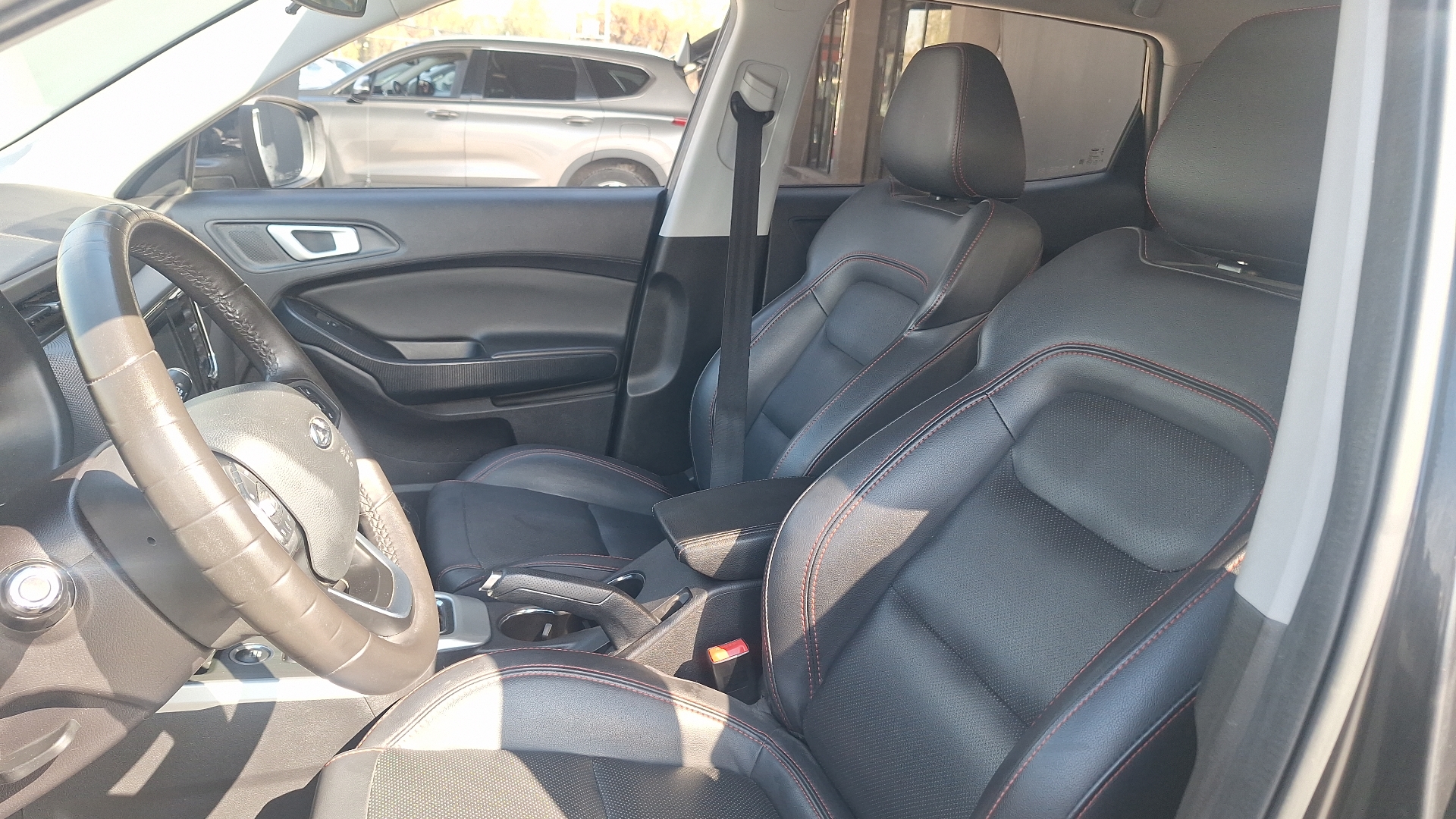 Chery Tiggo 3 — foto 14 de 15