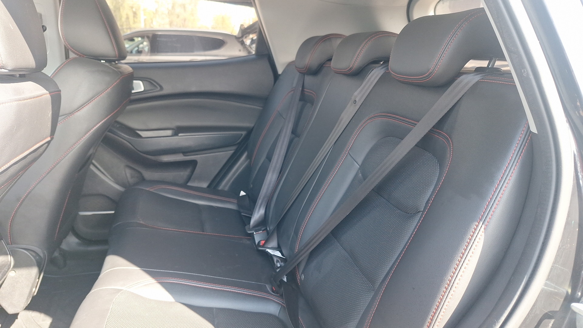 Chery Tiggo 3 — foto 13 de 15