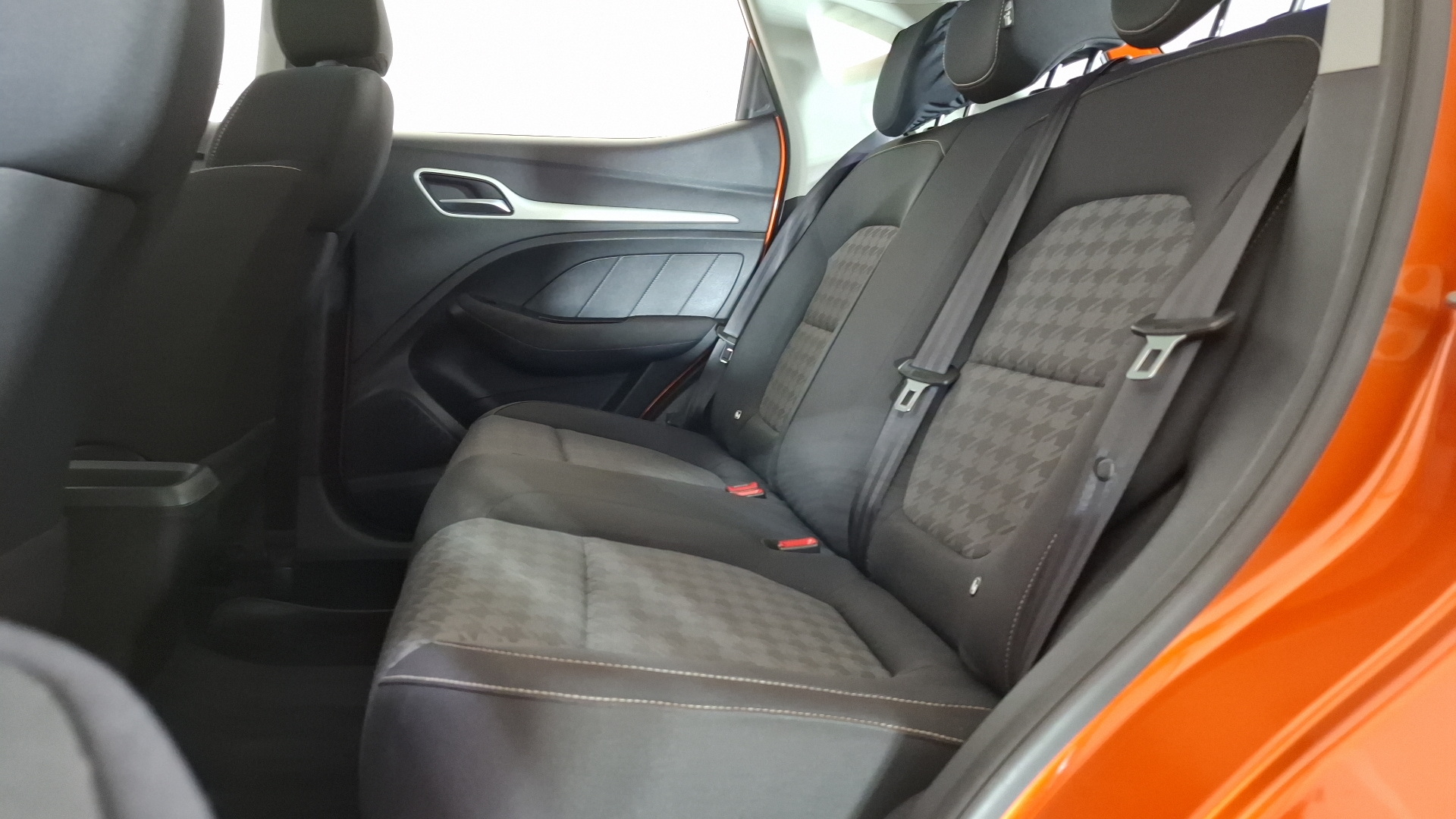 MG Zs — foto 13 de 15