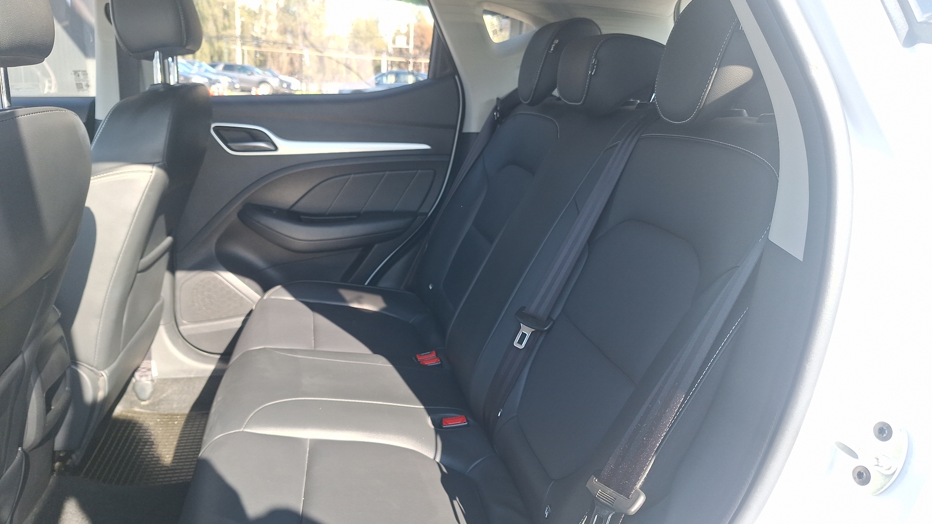 MG Zs — foto 13 de 15