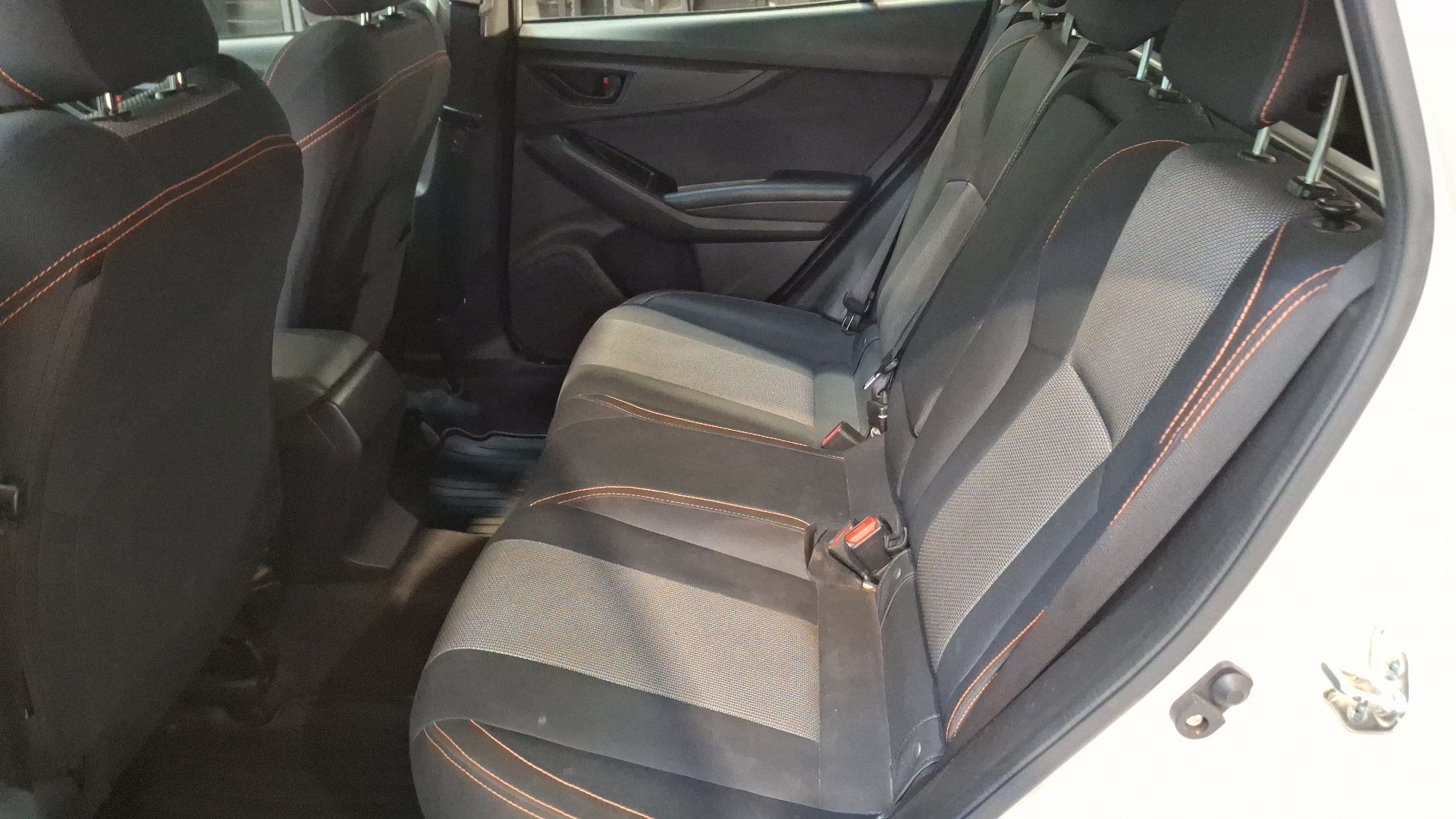 Subaru Xv — foto 14 de 16