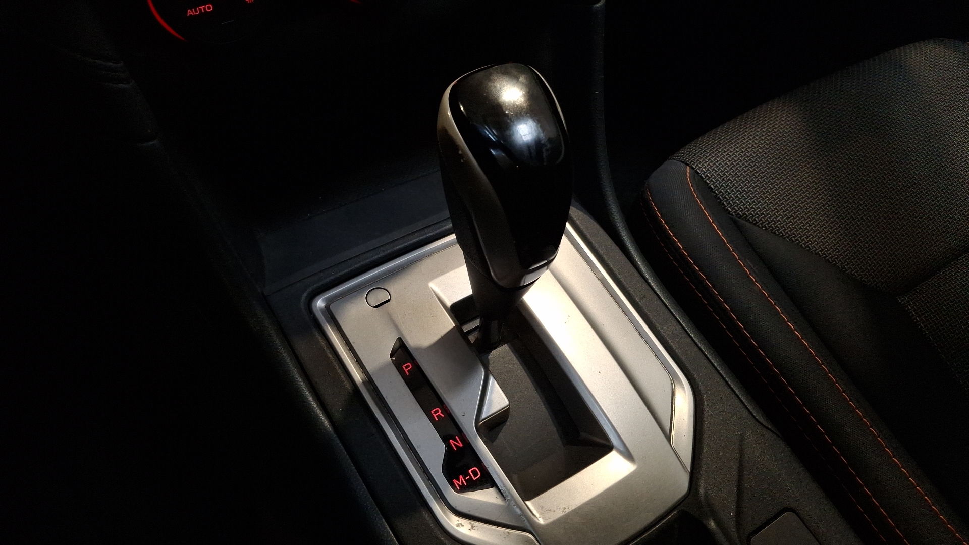 Subaru Xv — foto 11 de 16